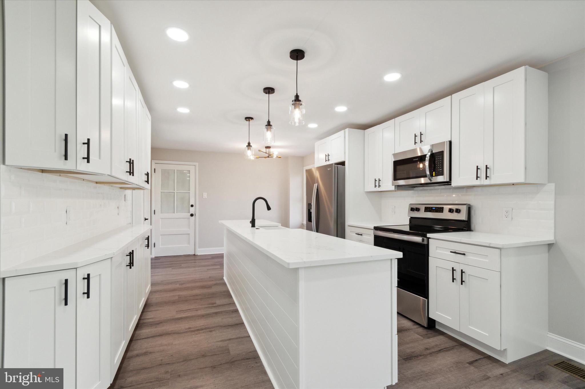 NEWTOWN HGTS - Residential