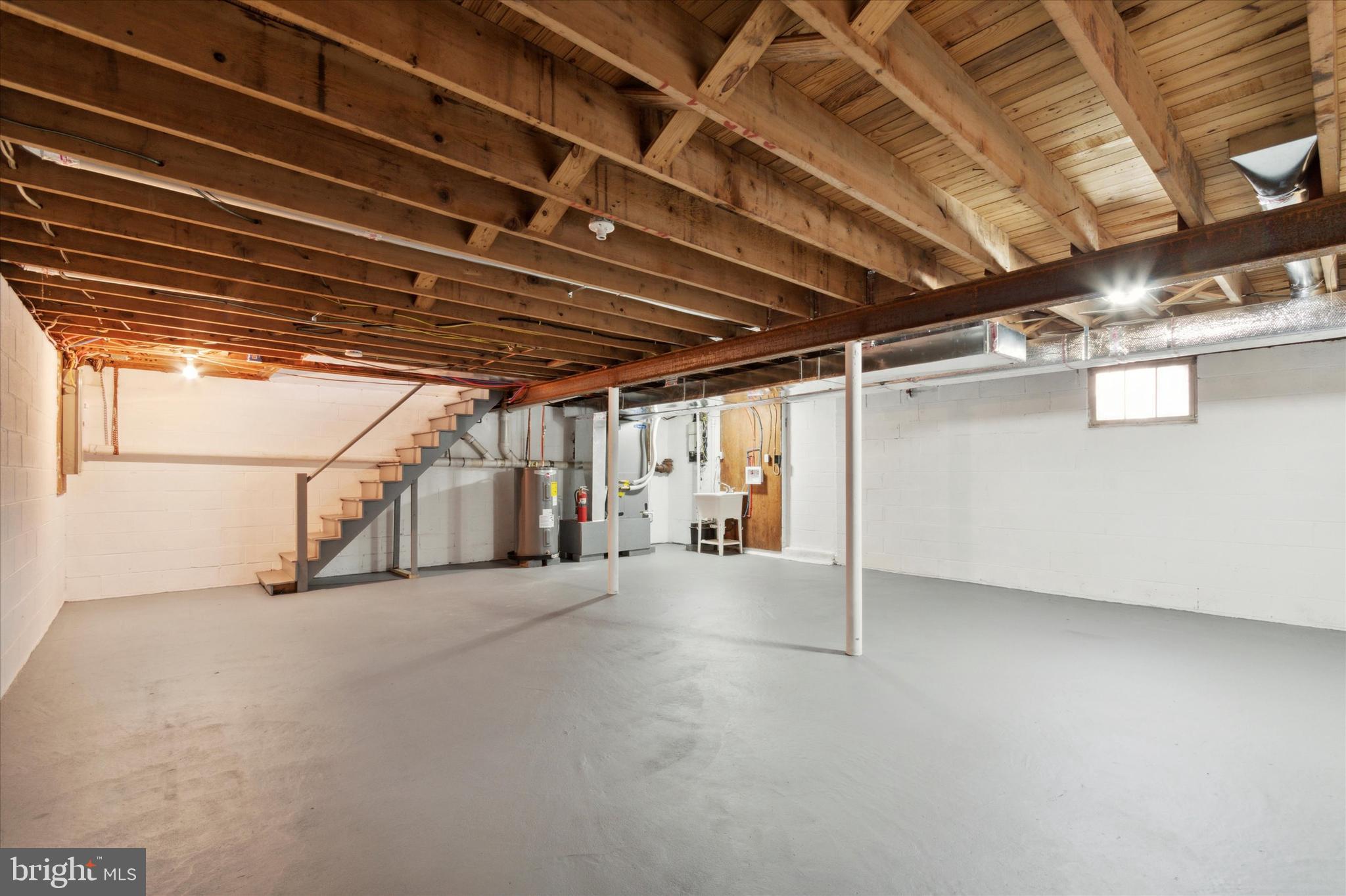 NEWTOWN HGTS - Residential