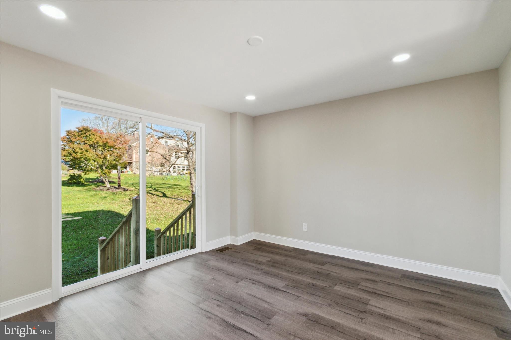 NEWTOWN HGTS - Residential