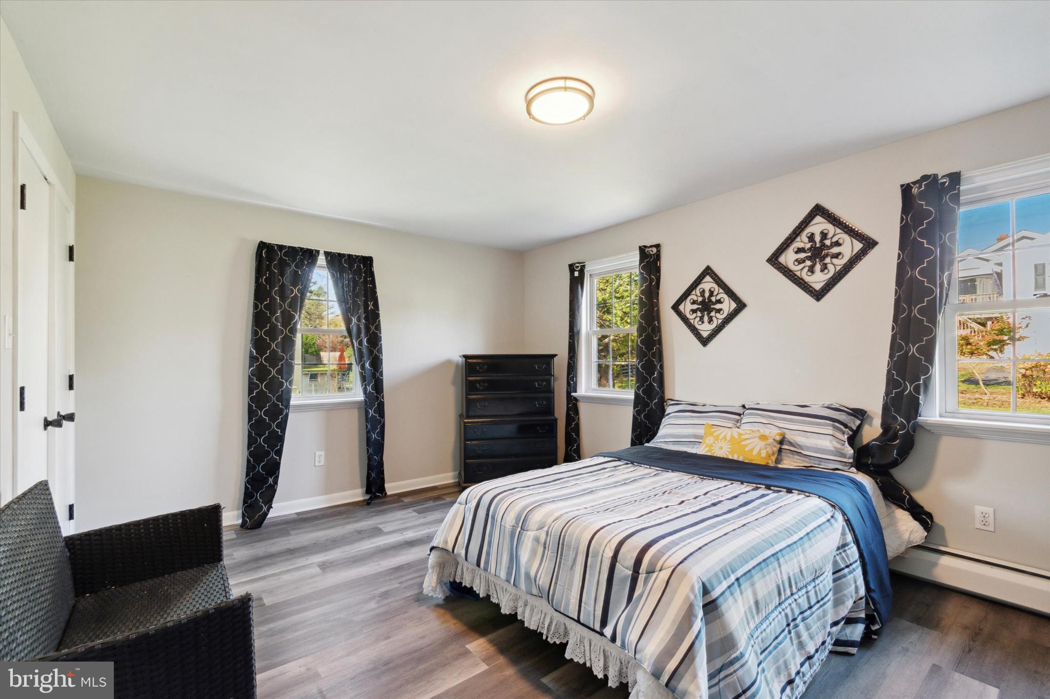 NEWTOWN HGTS - Residential