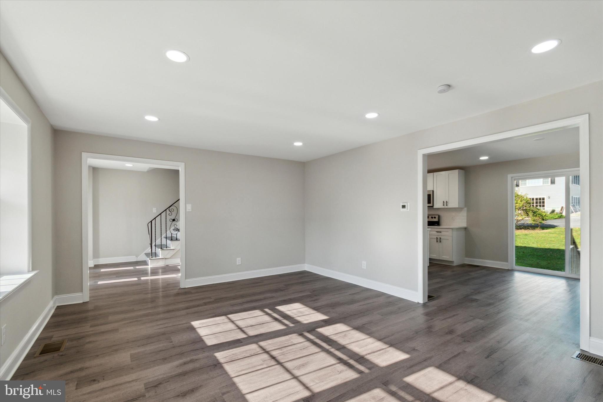 NEWTOWN HGTS - Residential