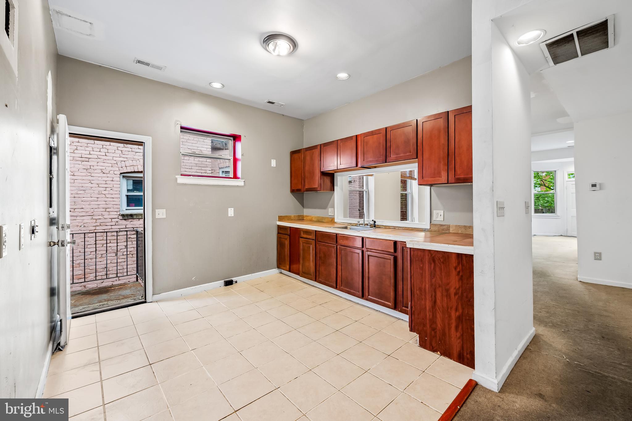 RESERVOIR HILL - Residential Income