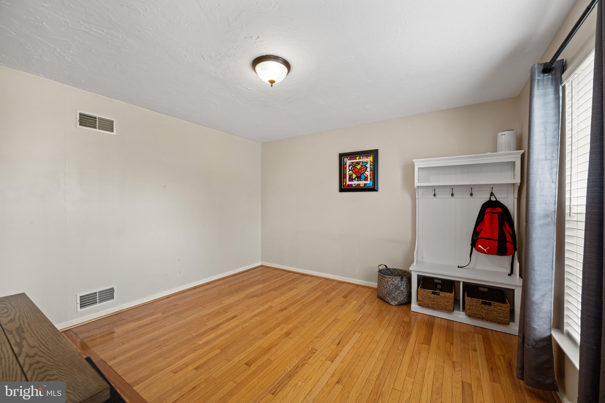 ALLWODD MANOR - Residential