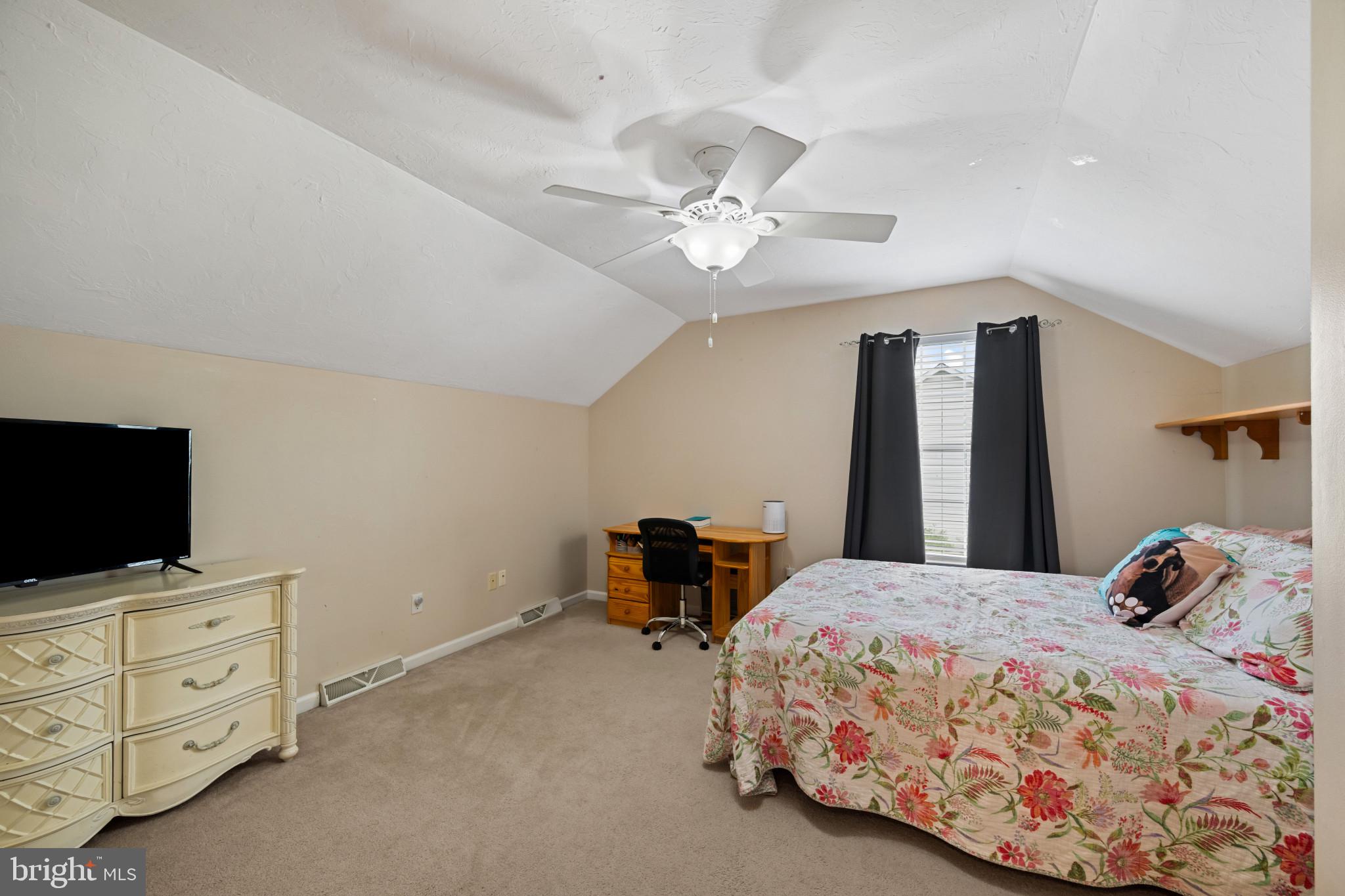 ALLWODD MANOR - Residential