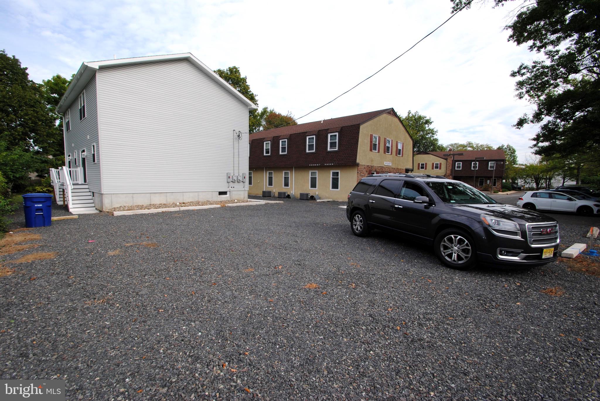 119 W 3RD STREET -121