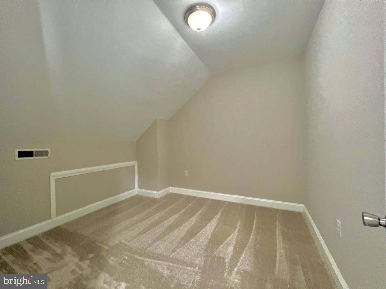 MARTINSBURG CITY - Residential Lease