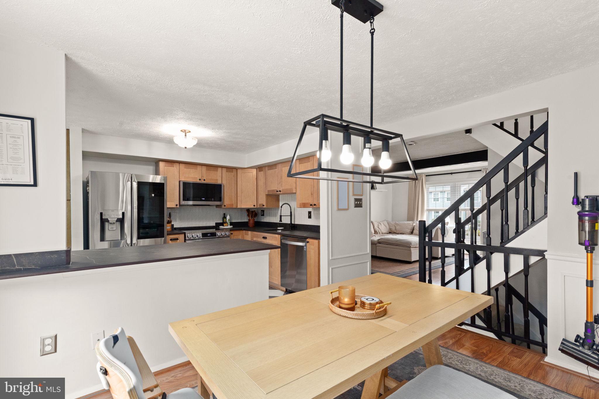 LAUREL VALLEY - Residential