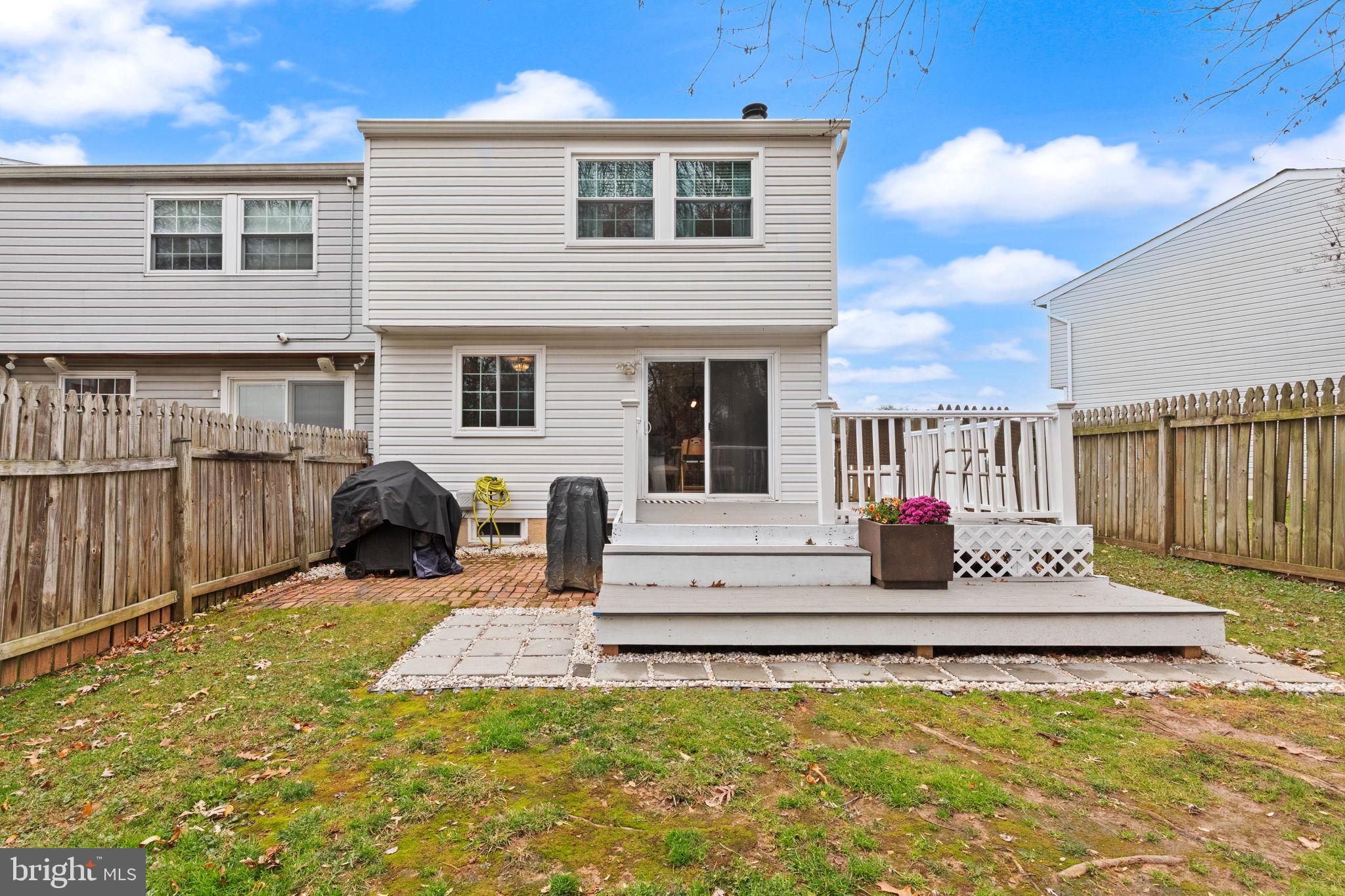 LAUREL VALLEY - Residential