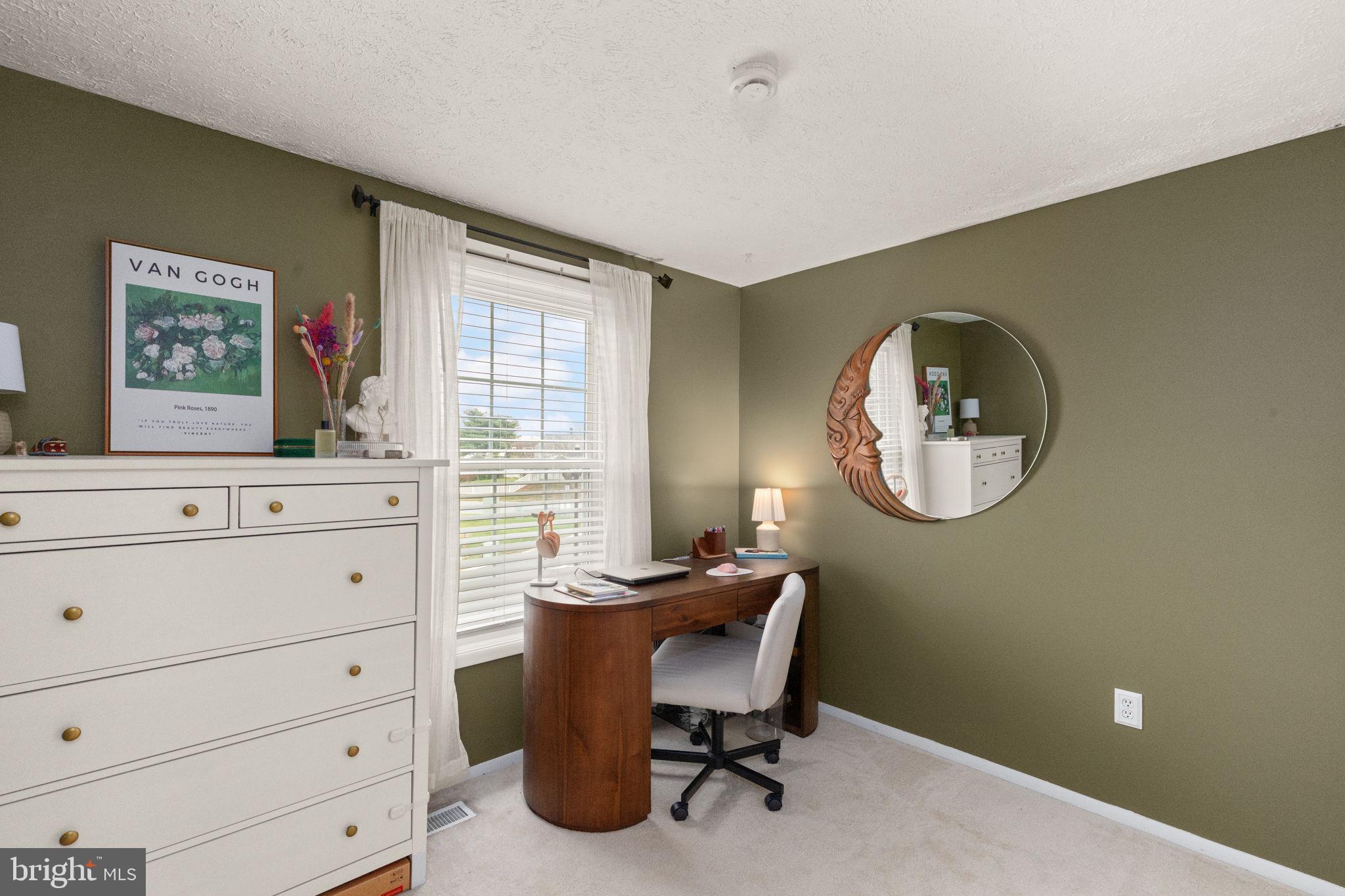 LAUREL VALLEY - Residential