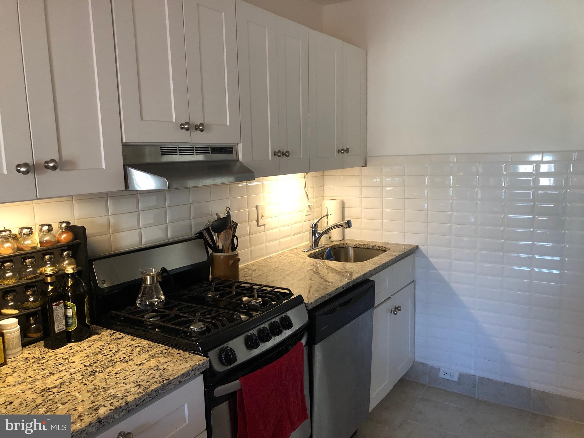 753 S 22ND STREET 3 FLOOR