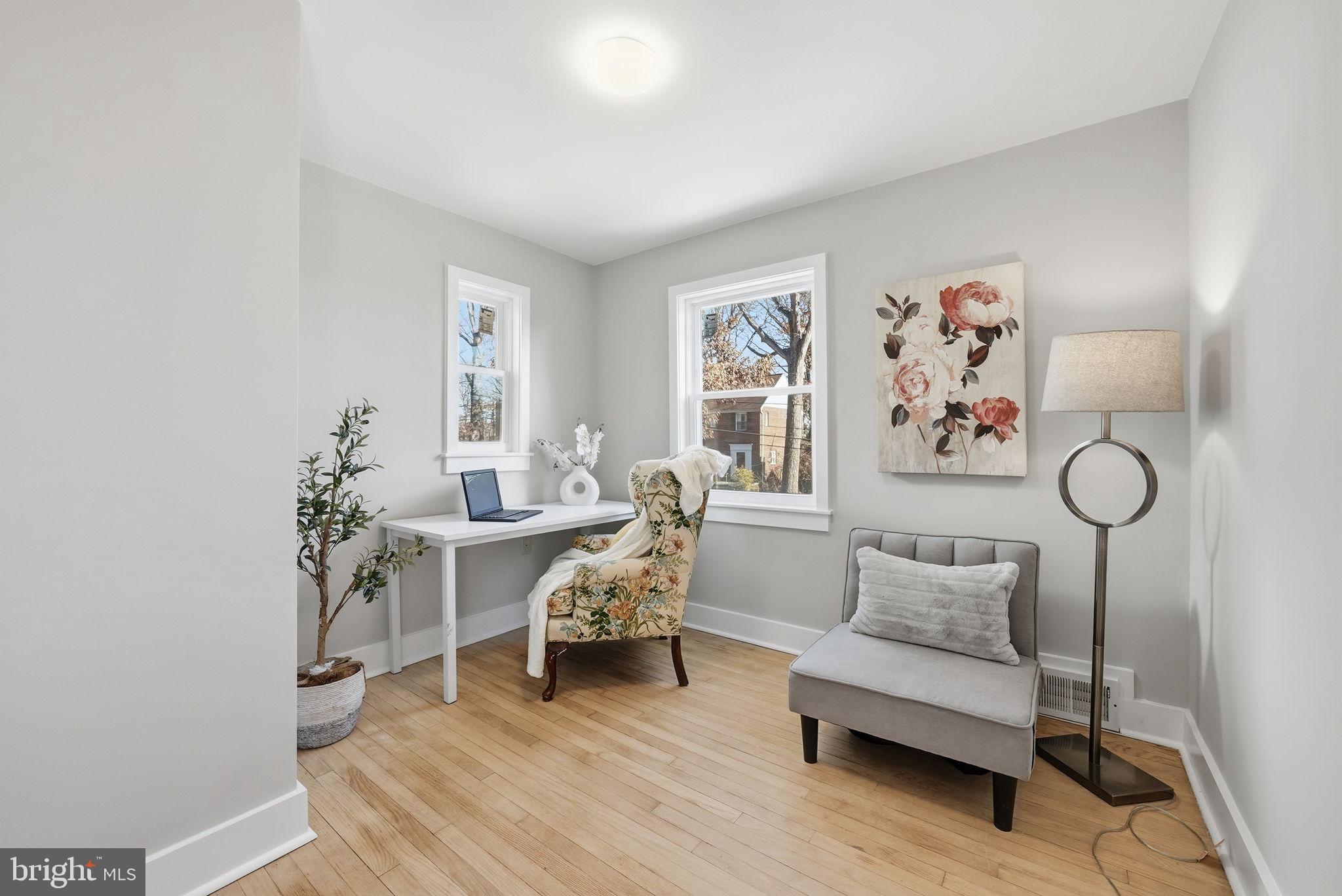 FOREST HILLS - Residential