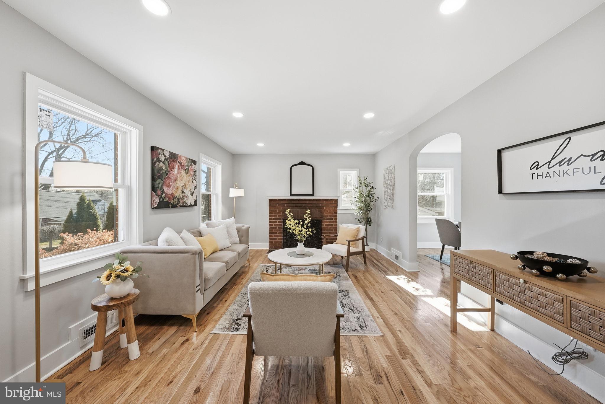 FOREST HILLS - Residential