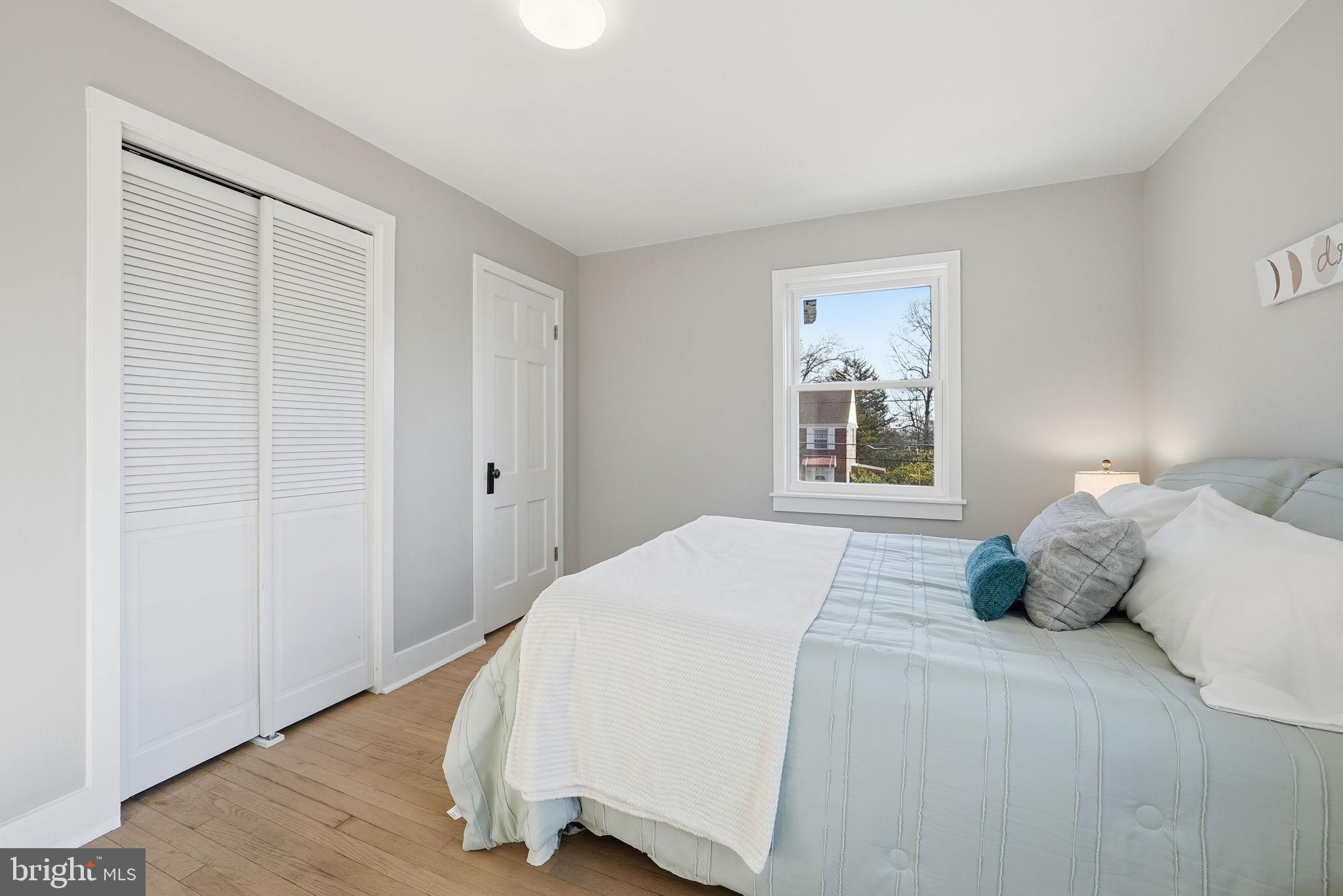 FOREST HILLS - Residential