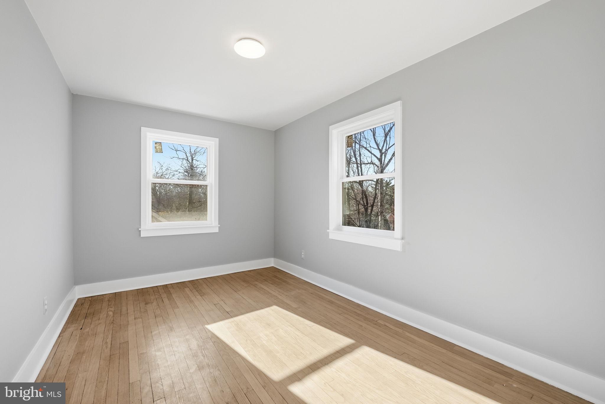 FOREST HILLS - Residential