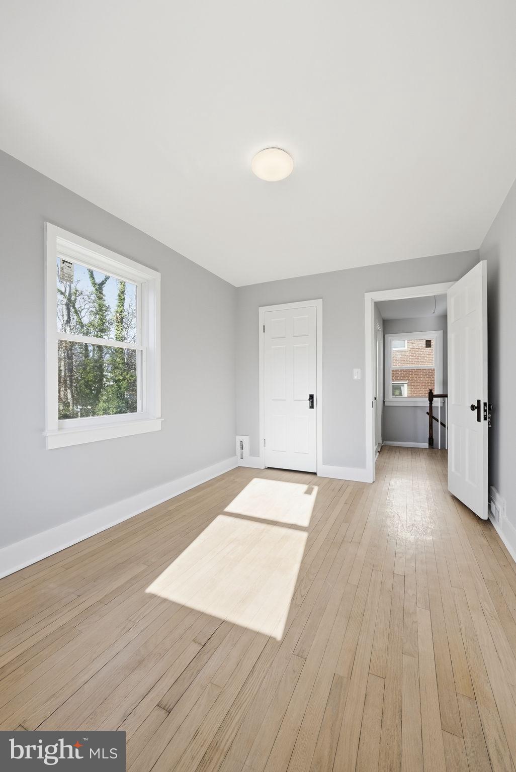 FOREST HILLS - Residential