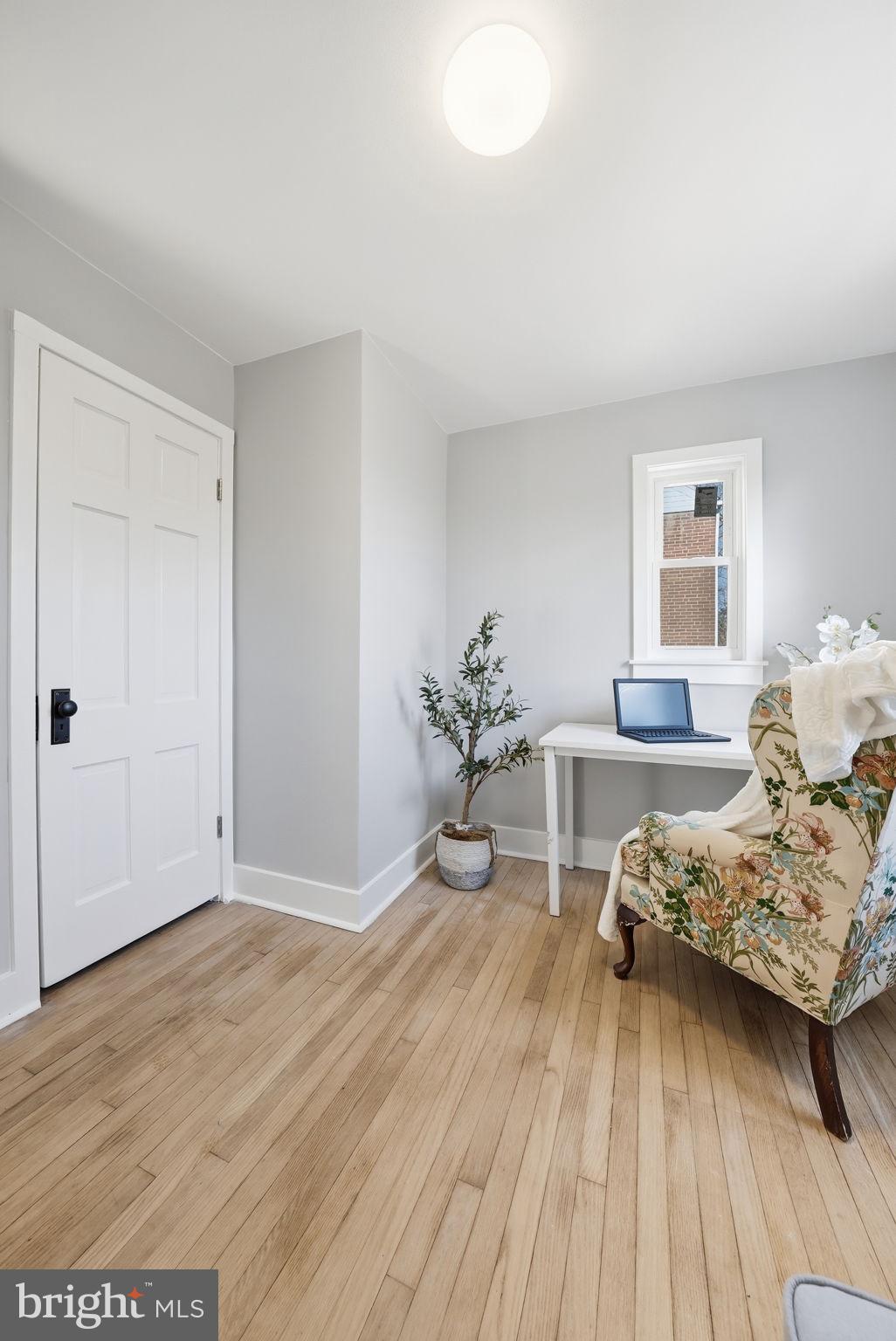 FOREST HILLS - Residential