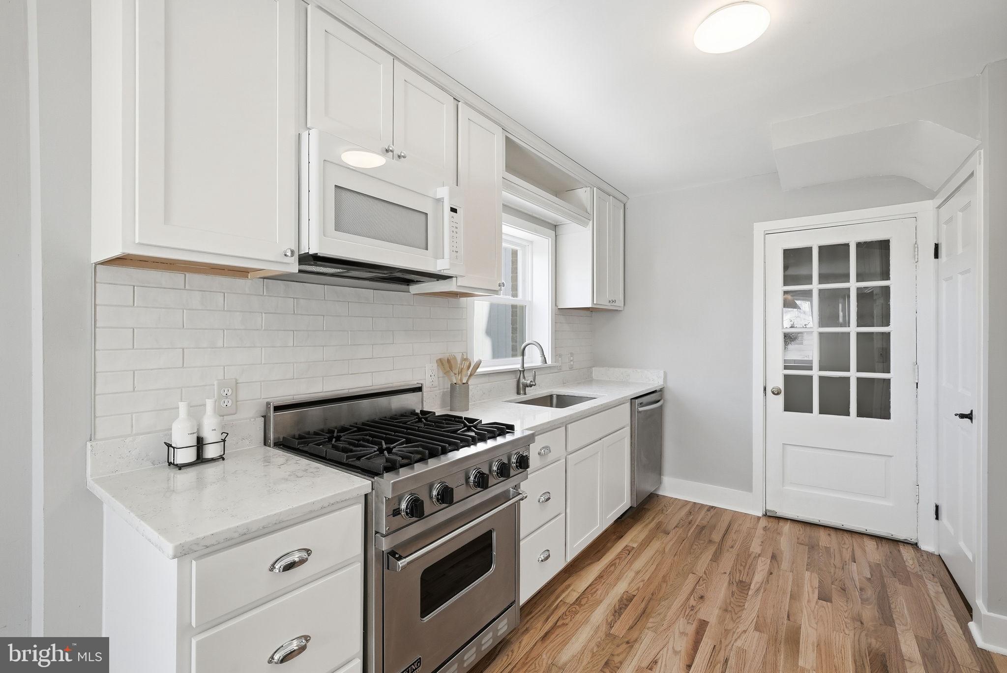 FOREST HILLS - Residential