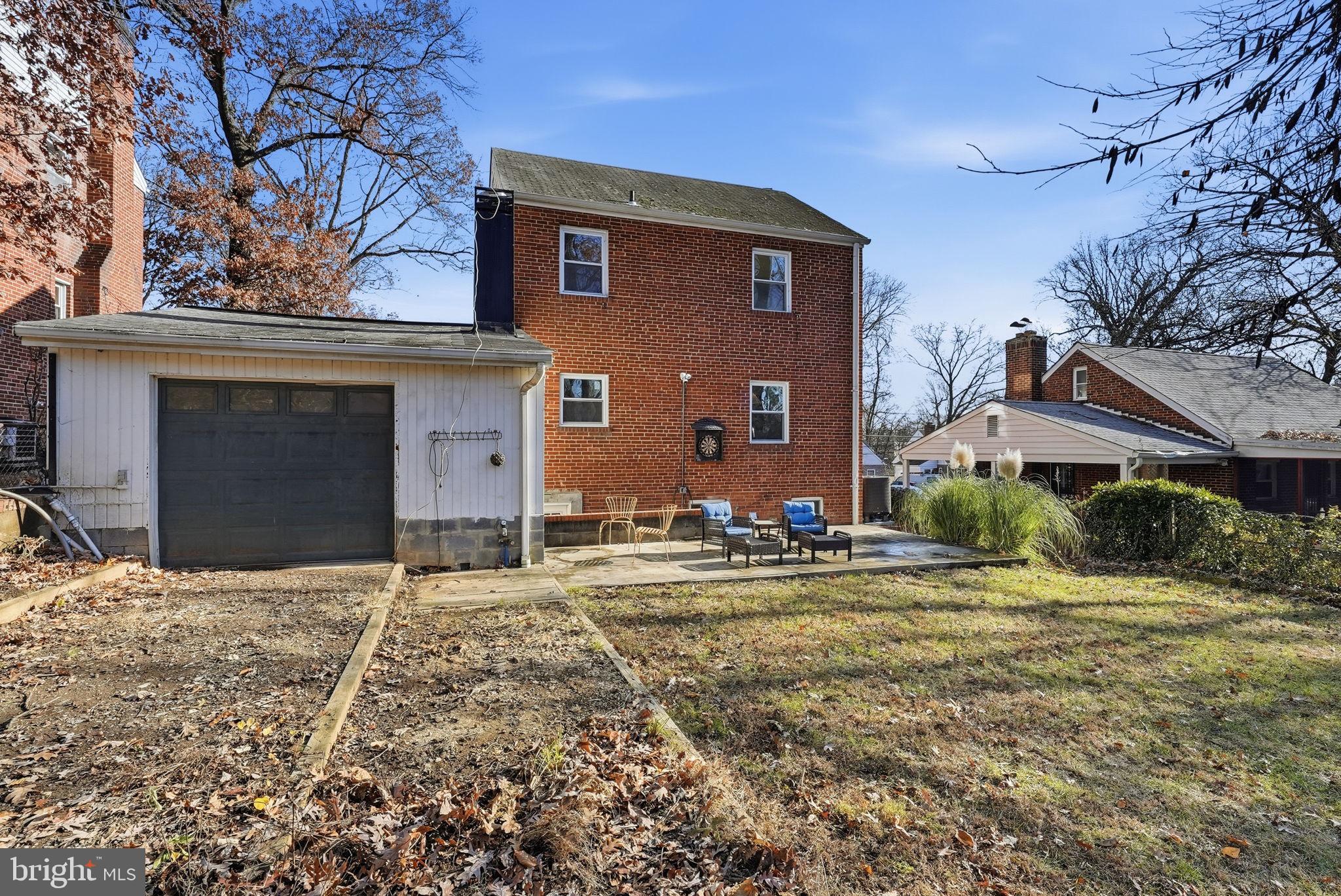 FOREST HILLS - Residential