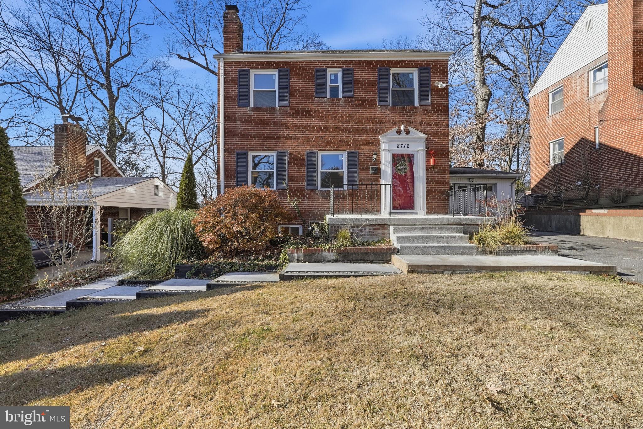 FOREST HILLS - Residential