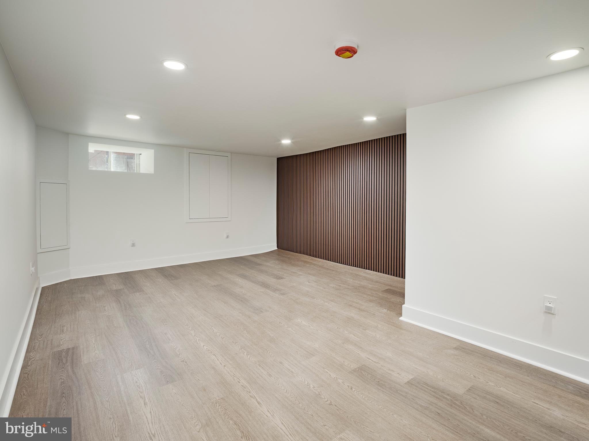 PASSYUNK SQUARE - Residential