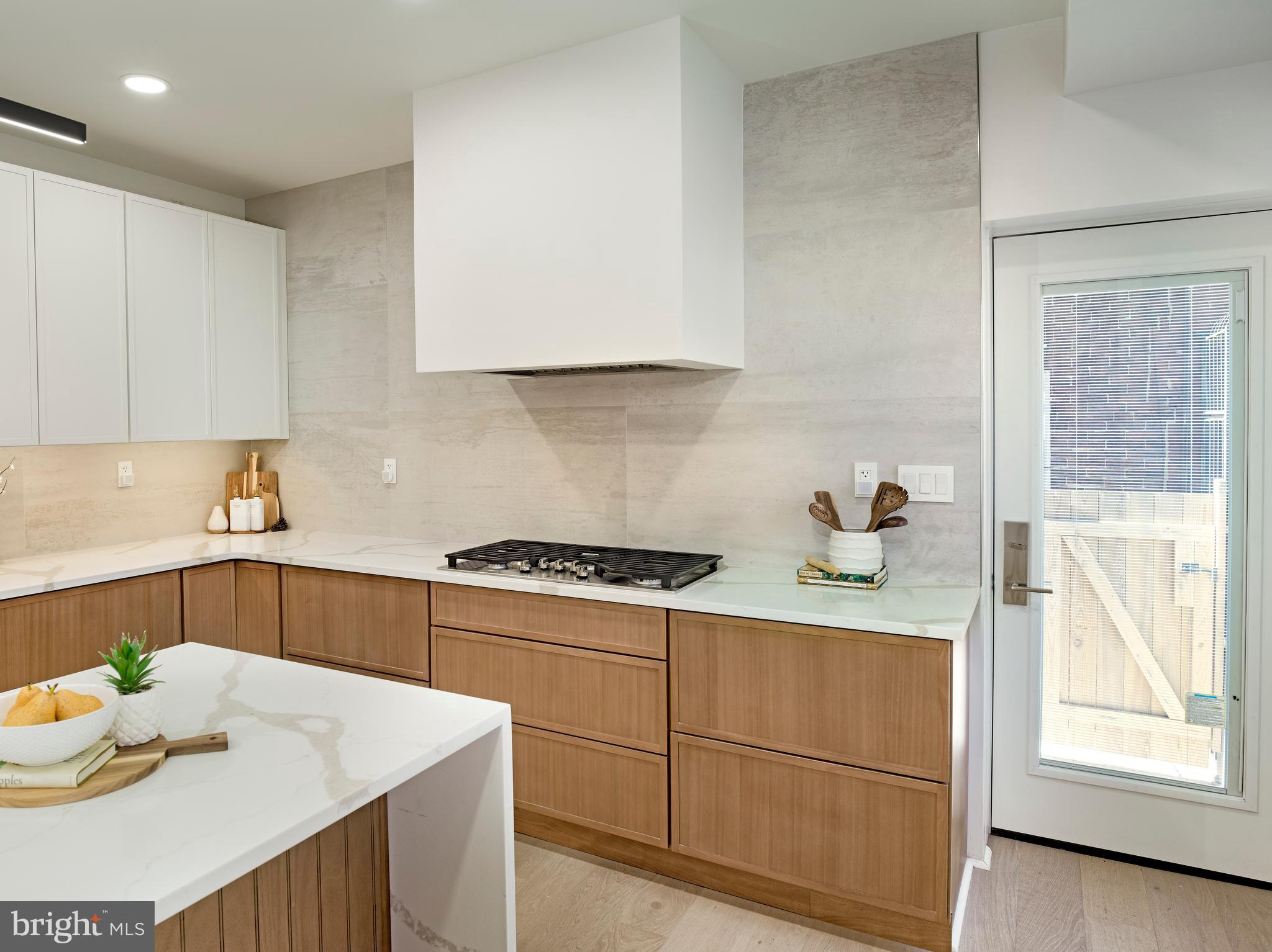 PASSYUNK SQUARE - Residential