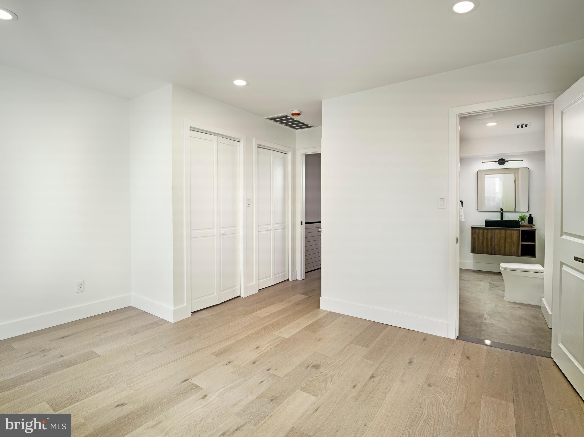 PASSYUNK SQUARE - Residential