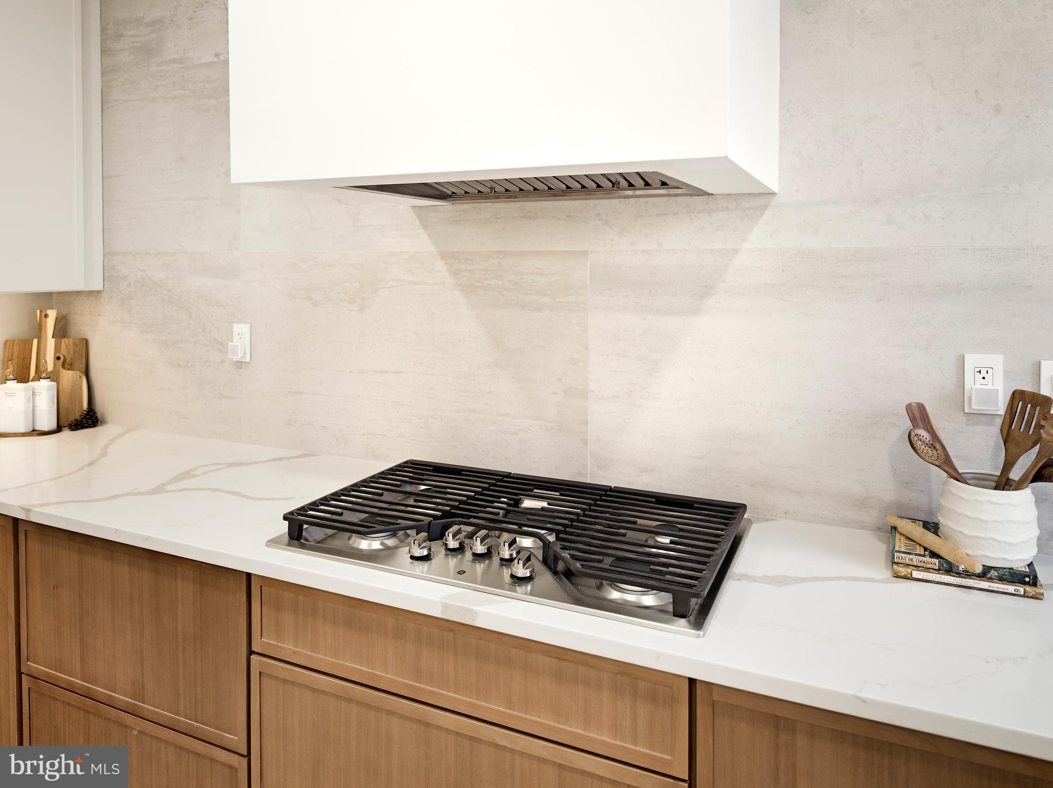 PASSYUNK SQUARE - Residential