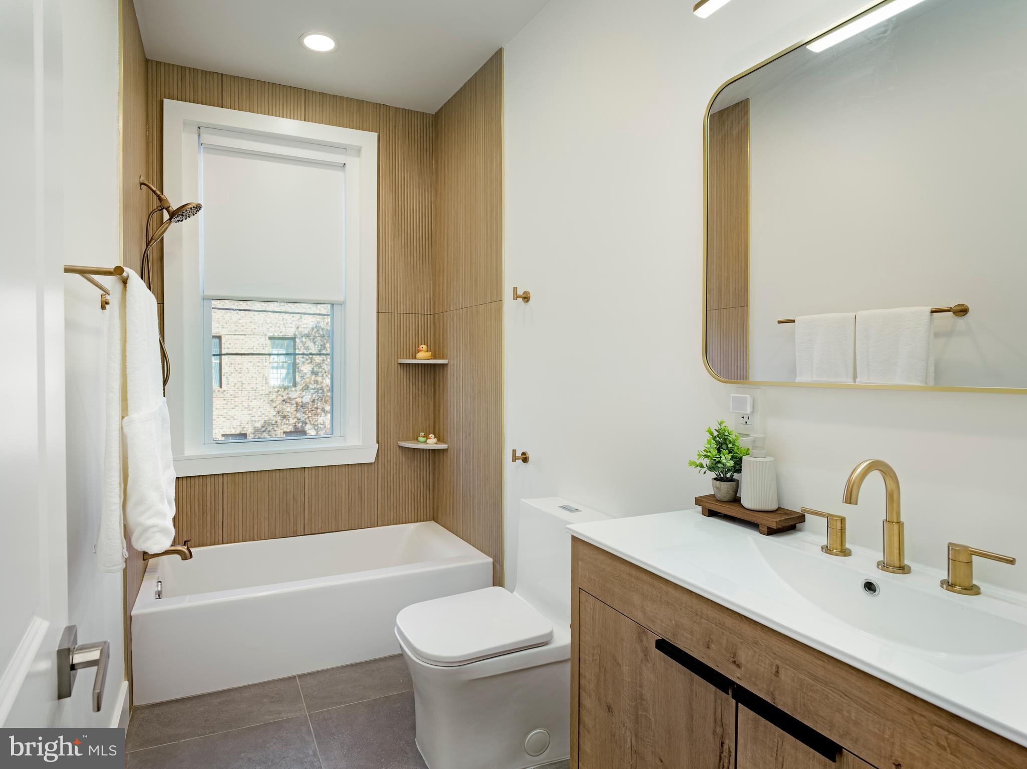 PASSYUNK SQUARE - Residential