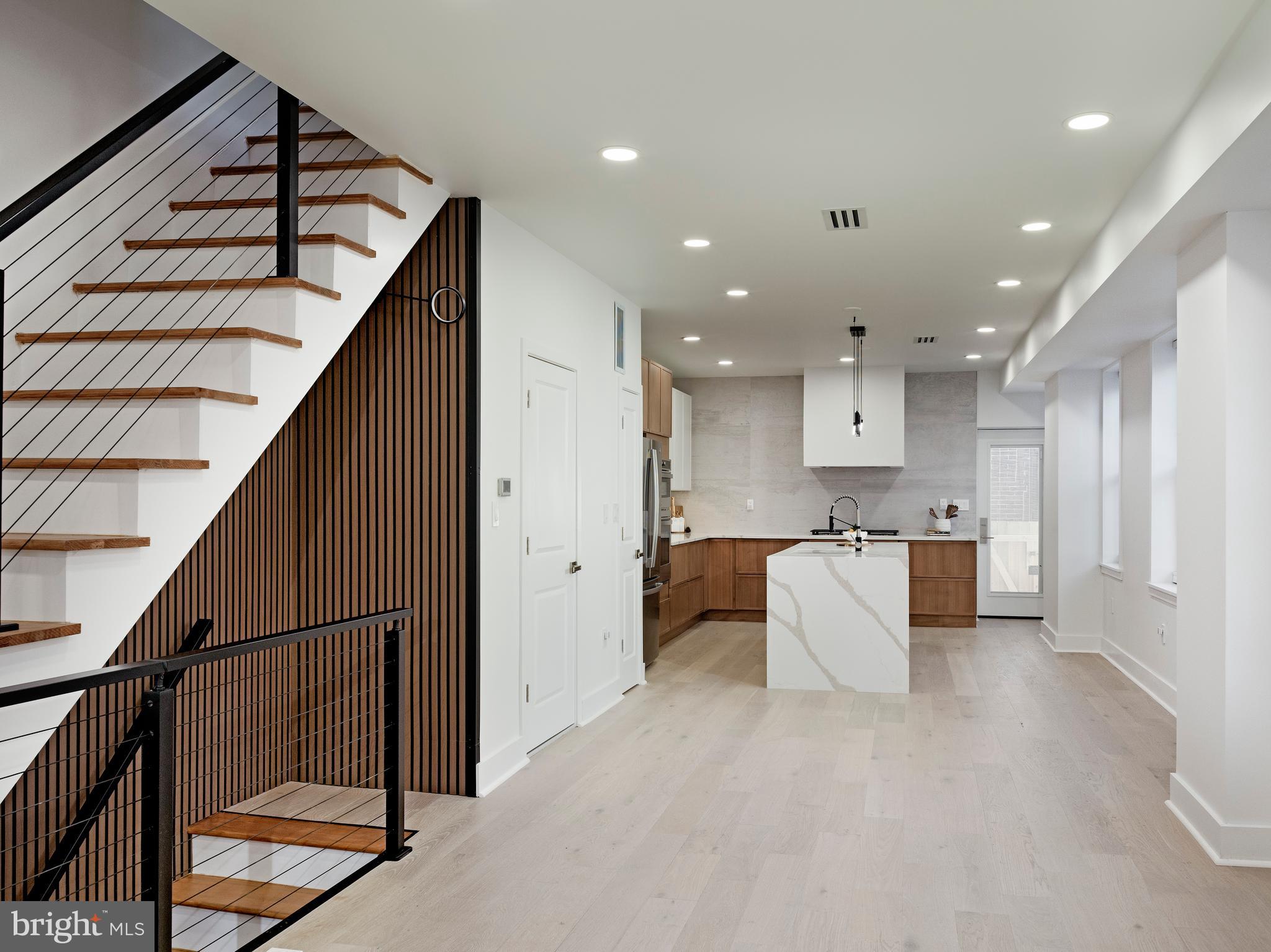 PASSYUNK SQUARE - Residential