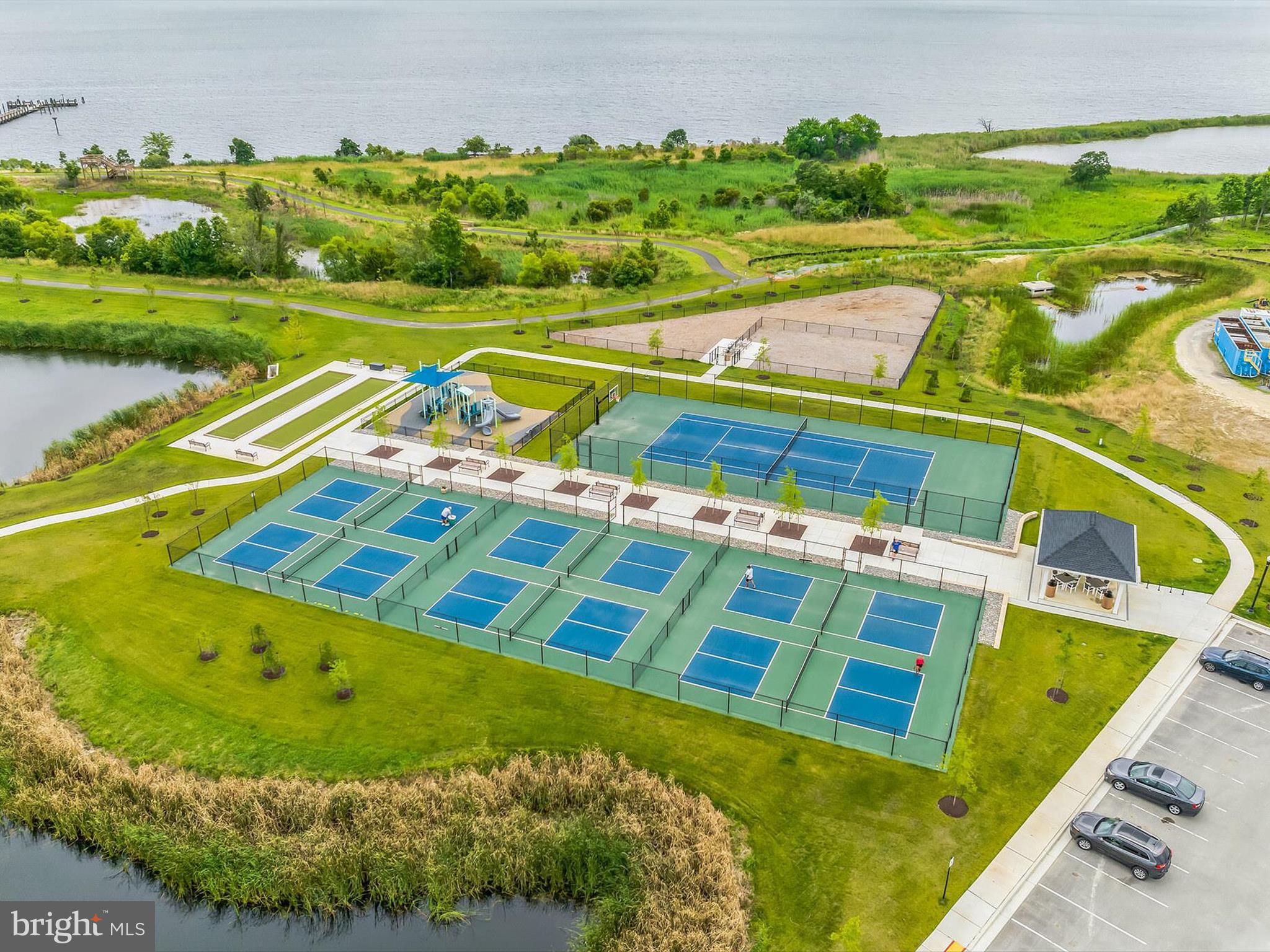 FOUR SEASONS AT KENT ISLAND - Residential