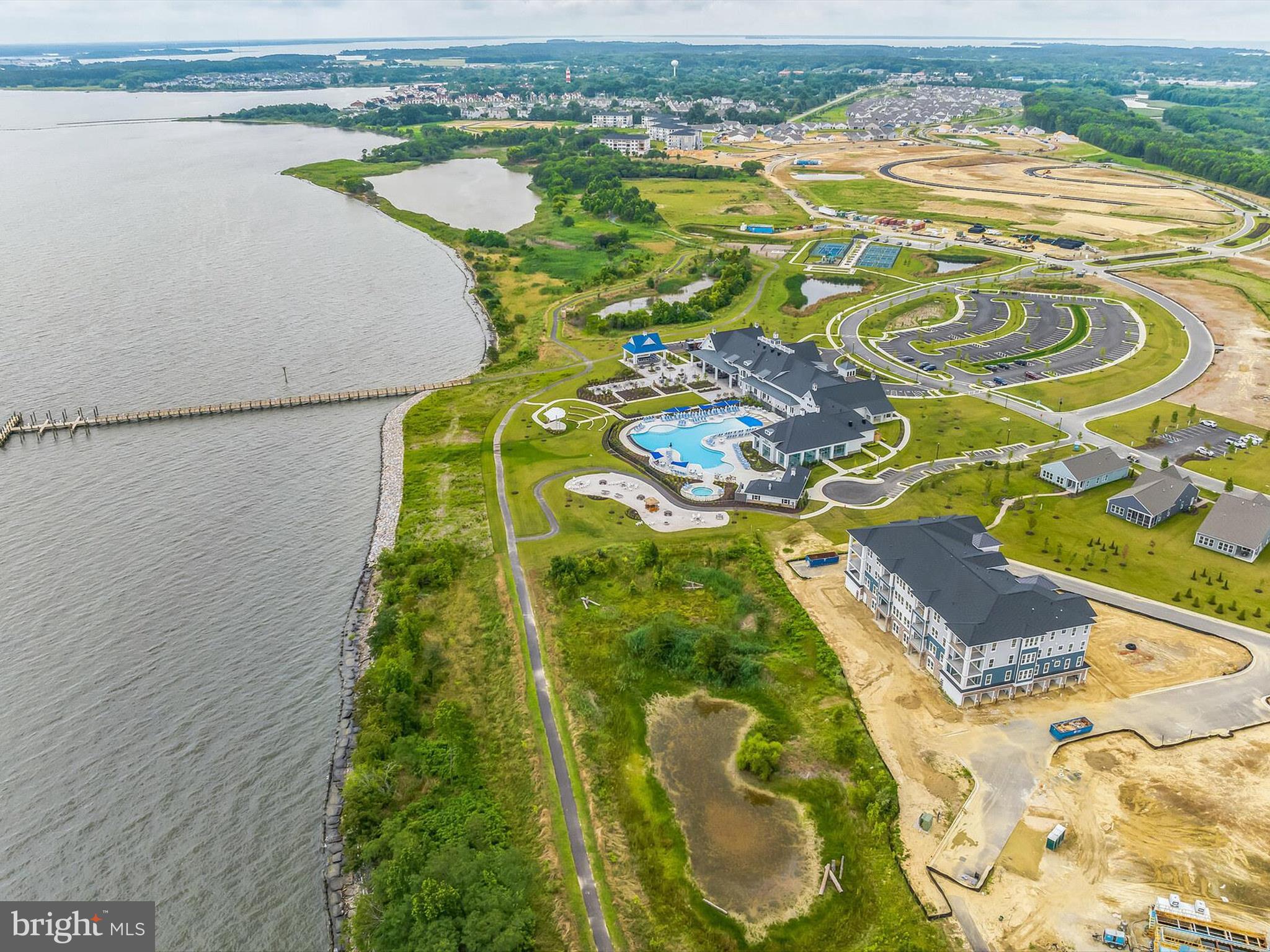 FOUR SEASONS AT KENT ISLAND - Residential