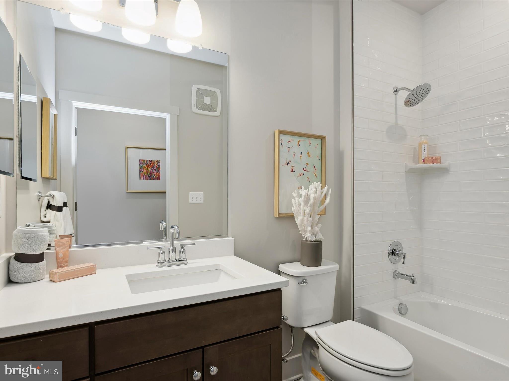 FOUR SEASONS AT KENT ISLAND - Residential