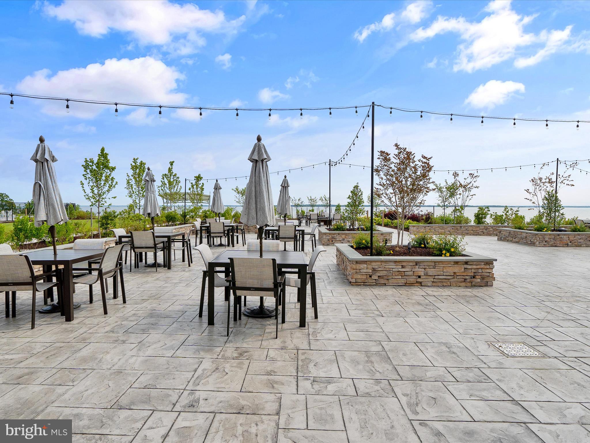 FOUR SEASONS AT KENT ISLAND - Residential