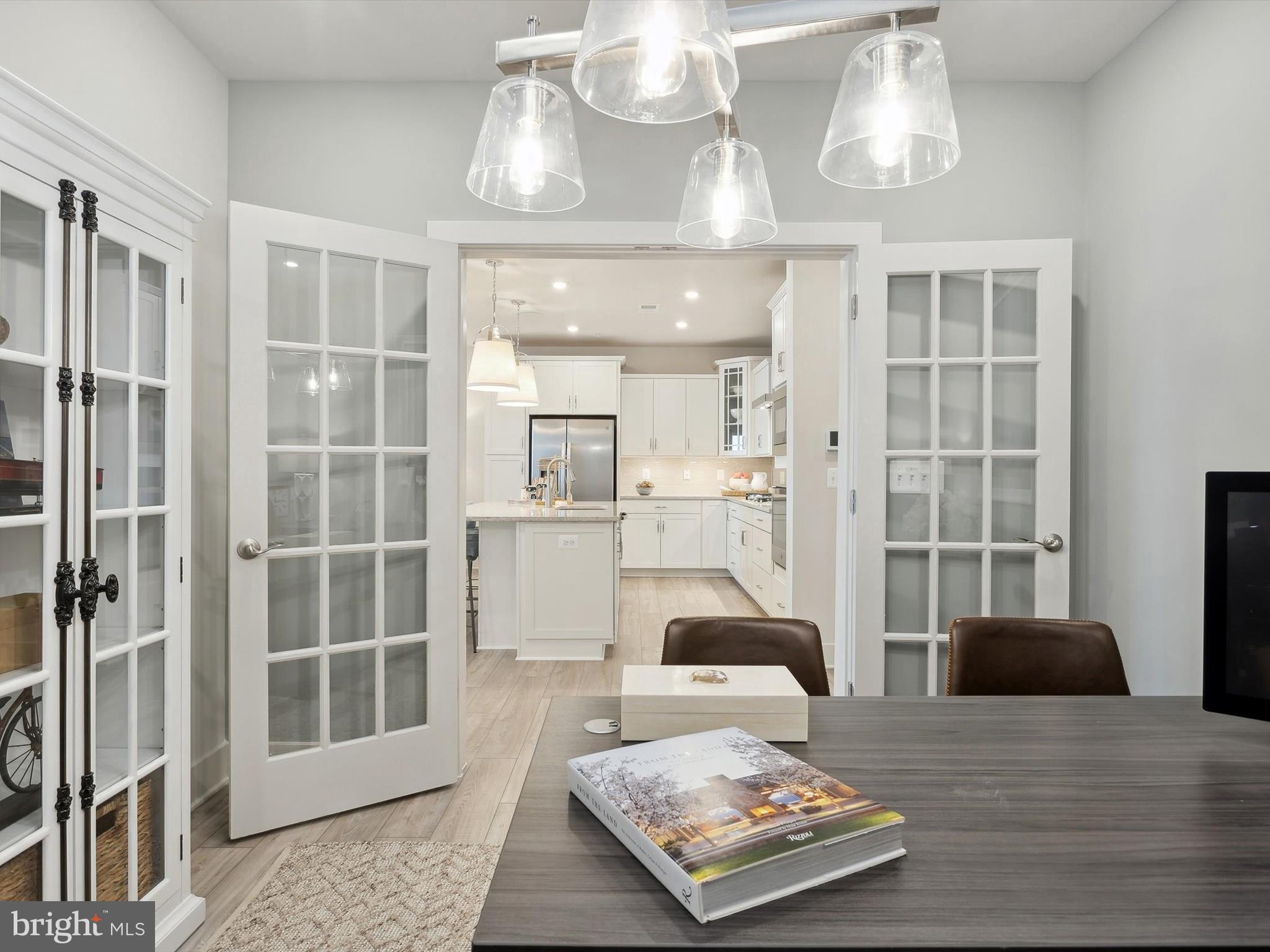 FOUR SEASONS AT KENT ISLAND - Residential