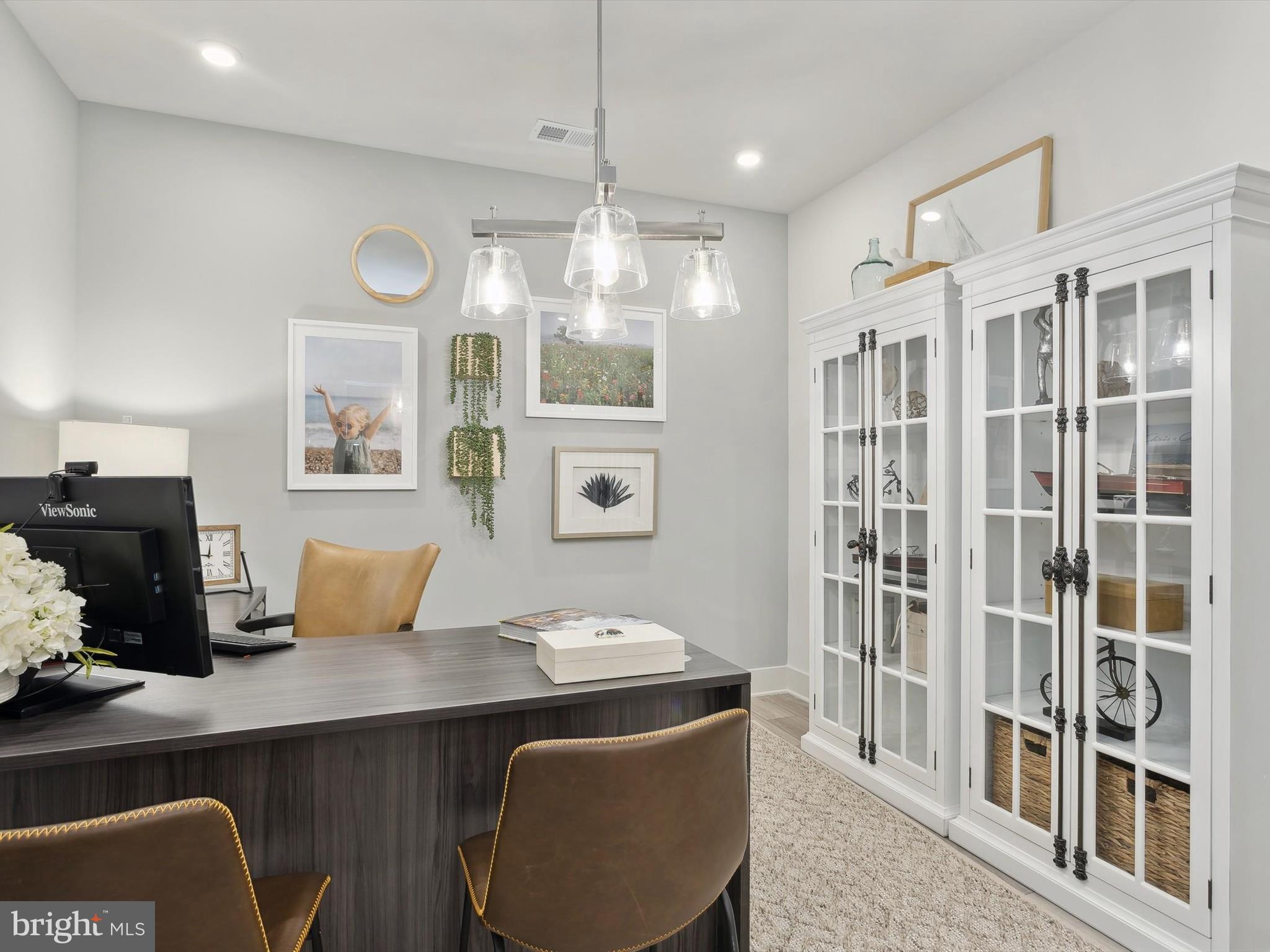 FOUR SEASONS AT KENT ISLAND - Residential