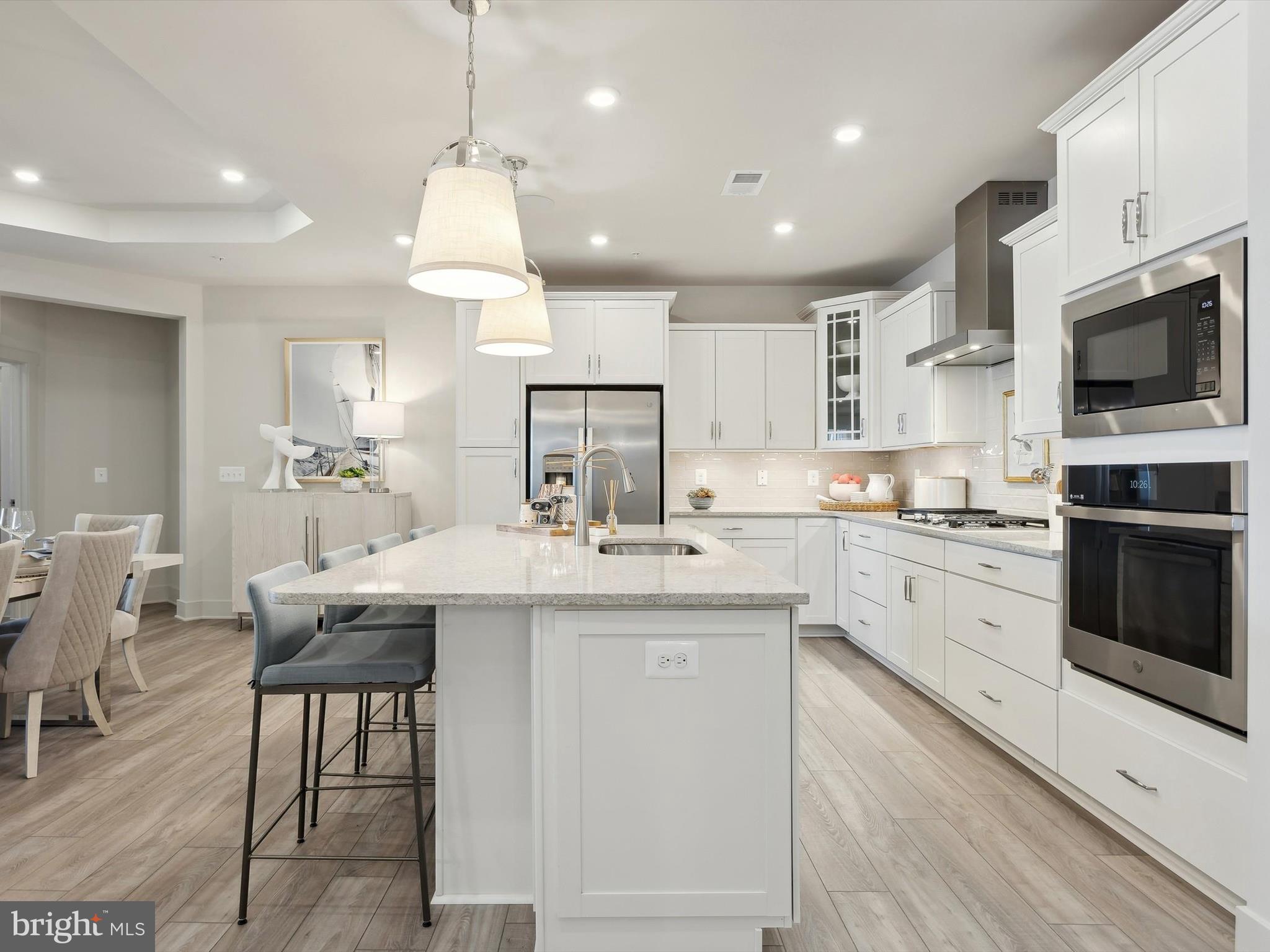 FOUR SEASONS AT KENT ISLAND - Residential