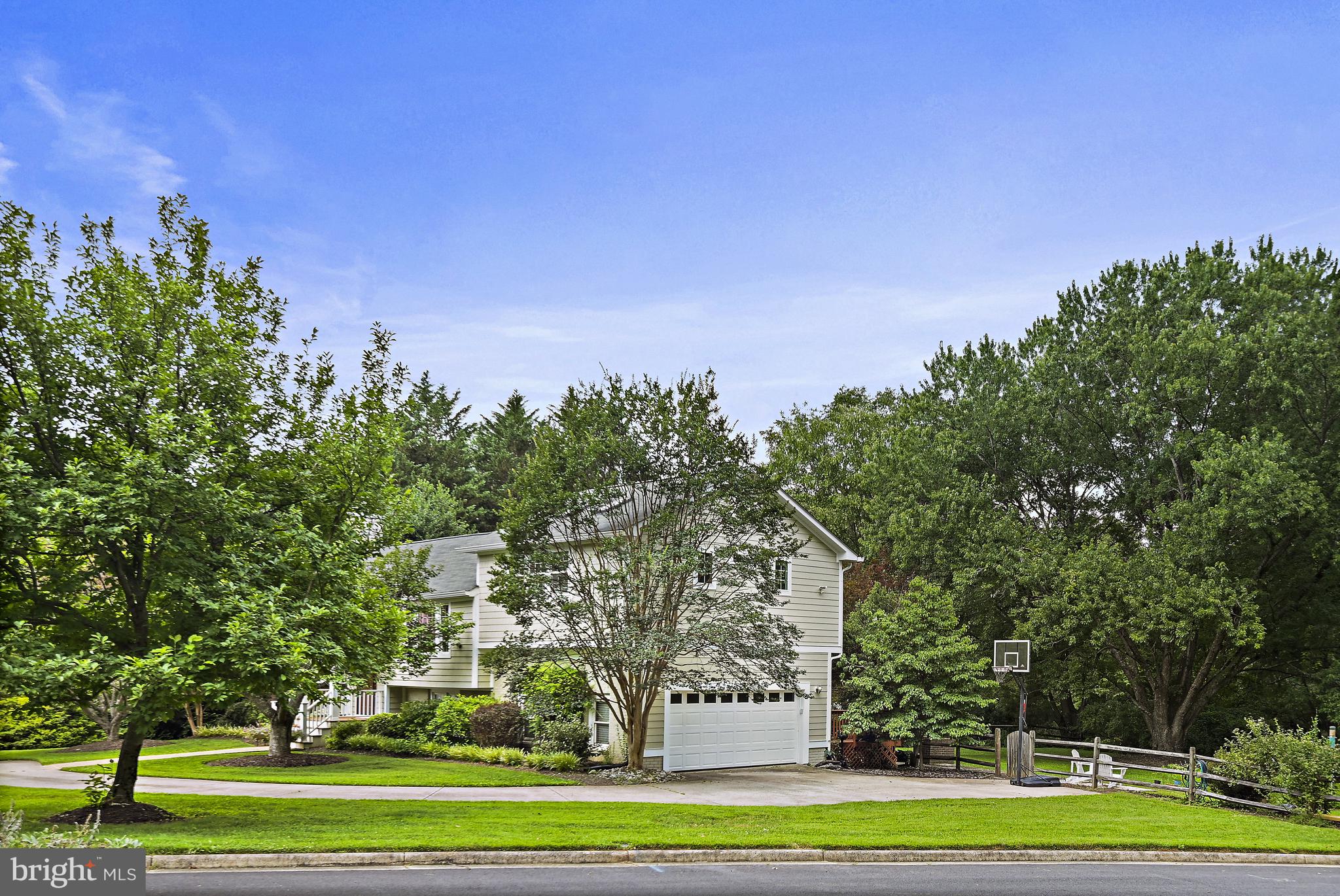 1681 ABBEY OAK DRIVE