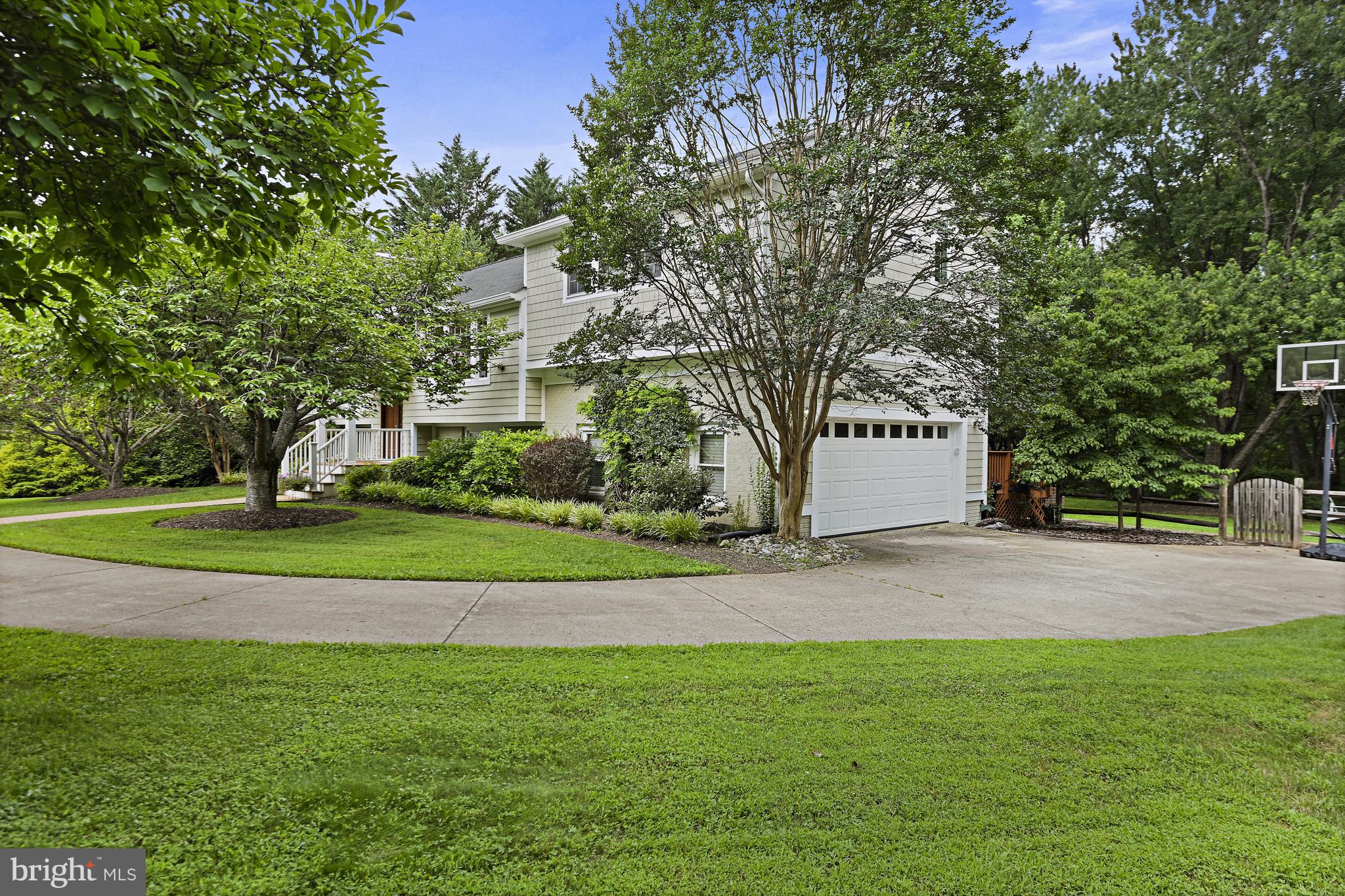 1681 ABBEY OAK DRIVE