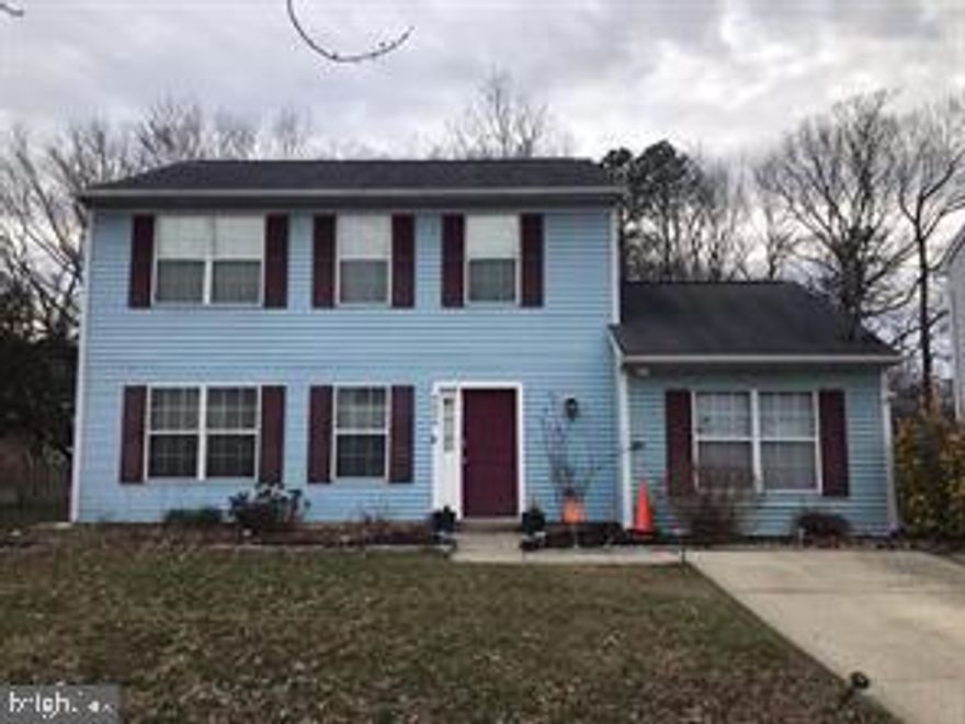 IMMACULATE 3 Bed/ 2.5 Ba home with ALL of the bells and whistles. Check out the gorgeous floors downstairs, and the brand new carpet upstairs. Check out the beautiful patio. HUGE bonus room can be used for play room, spare room, family room.....This pristine home has room to grow.