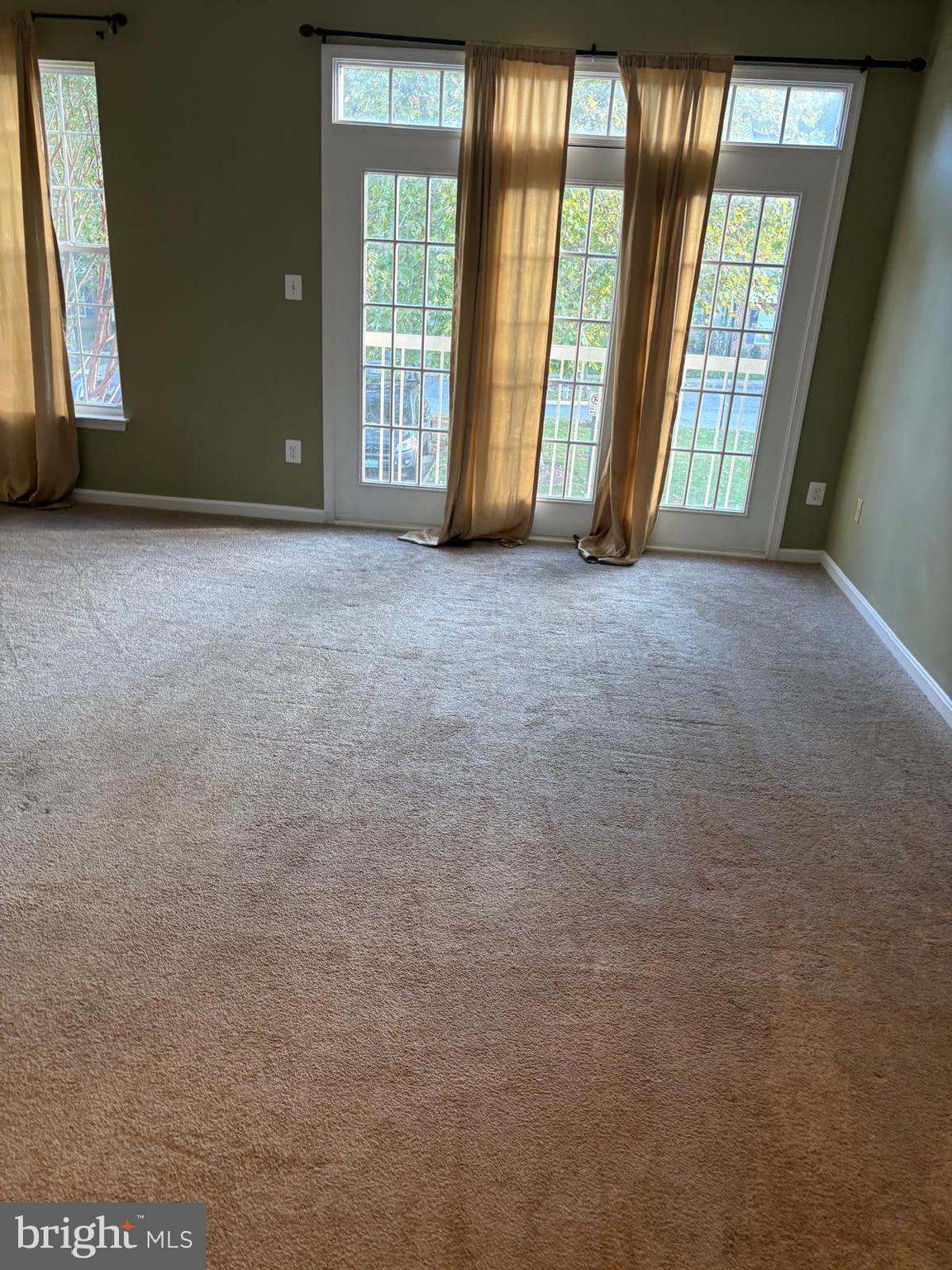 RIDGEFIELD - Residential Lease