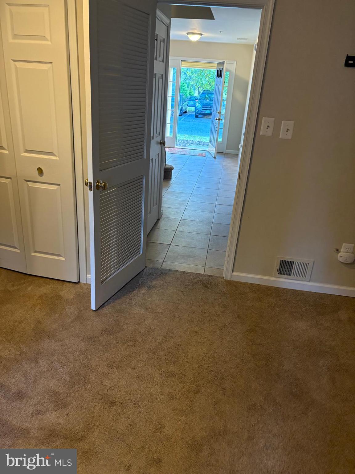 RIDGEFIELD - Residential Lease