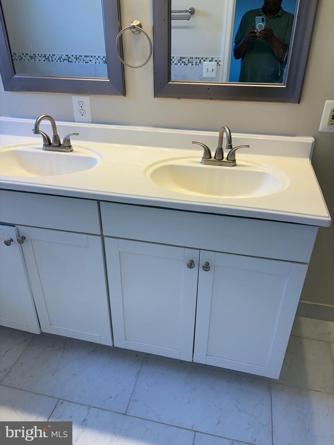 RIDGEFIELD - Residential Lease