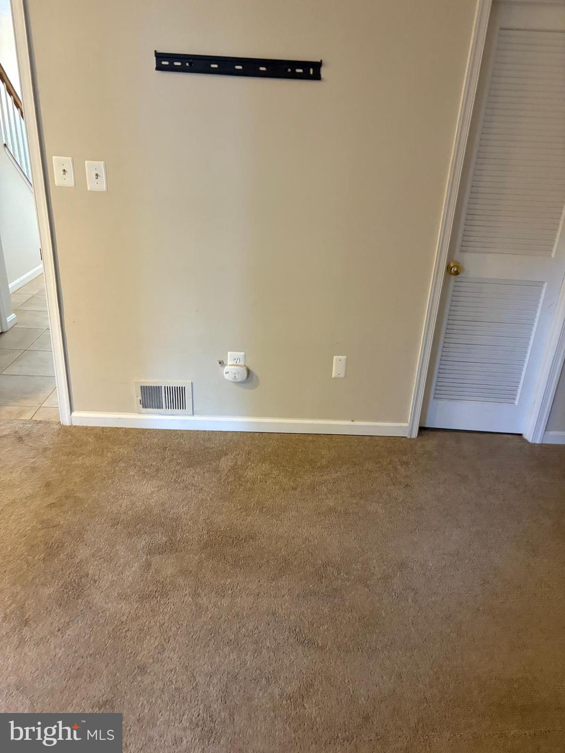 RIDGEFIELD - Residential Lease