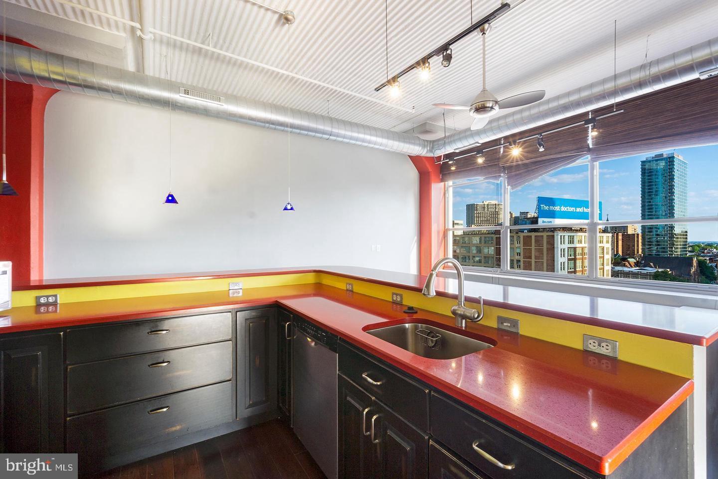 2200 ARCH STREET 912