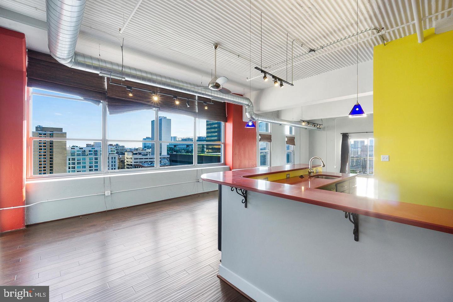 2200 ARCH STREET 912