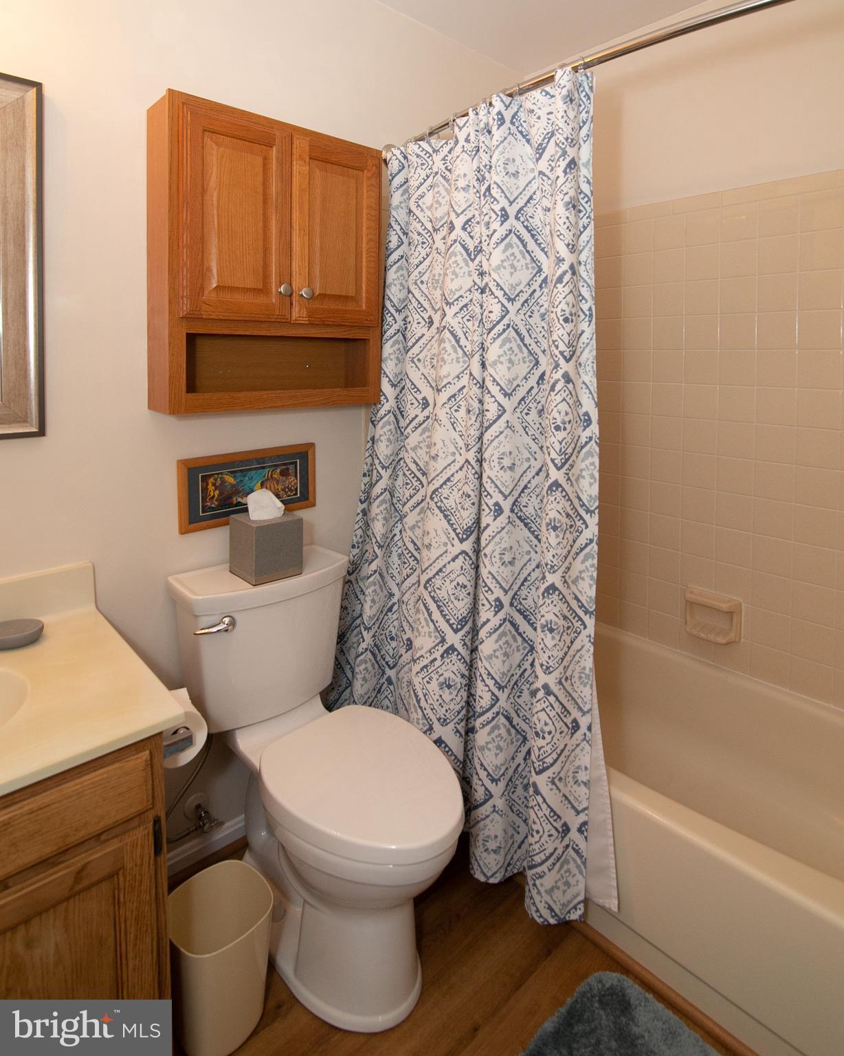 MONTCLAIR/COUNTRY CLUB - Residential