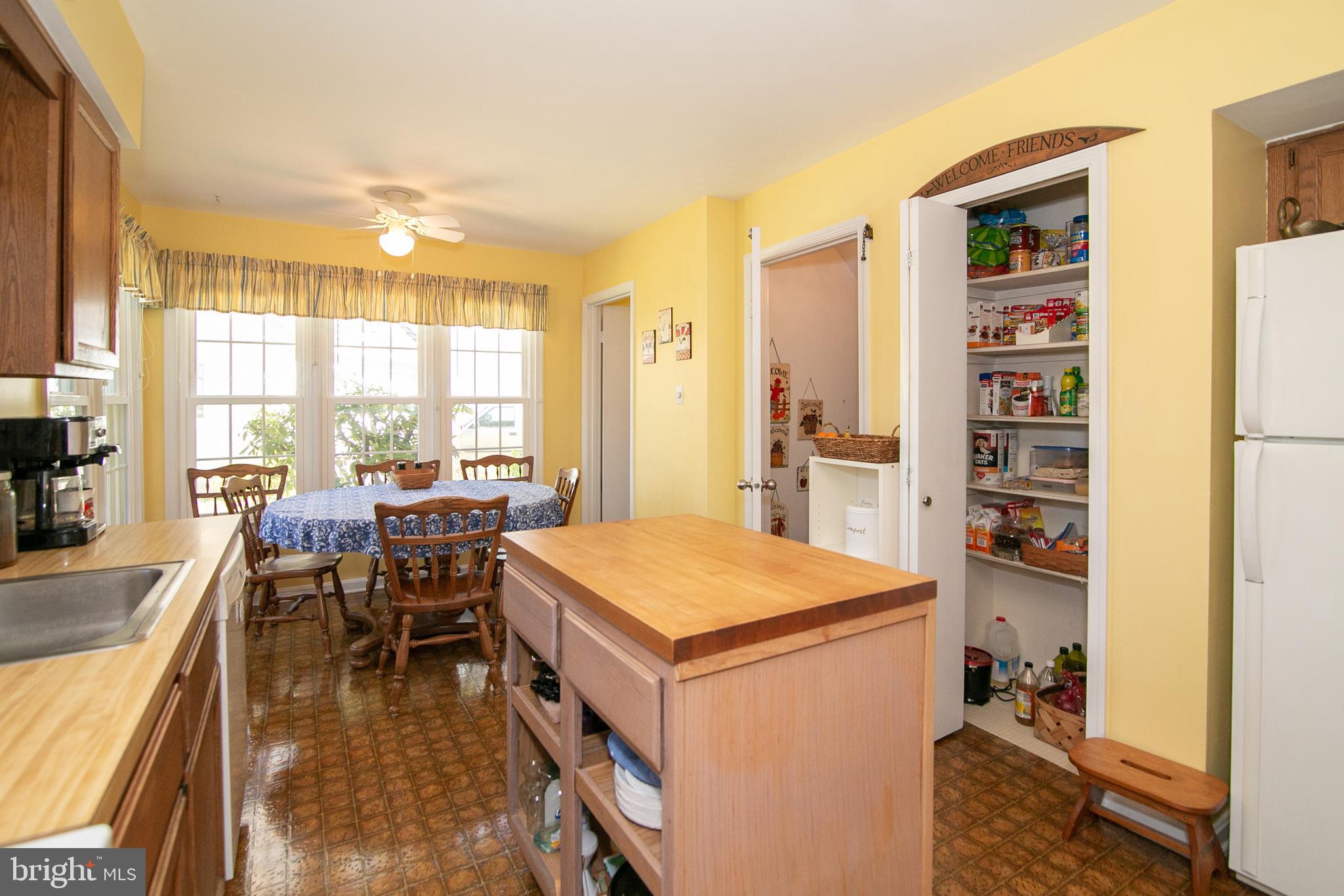 MONTCLAIR/COUNTRY CLUB - Residential