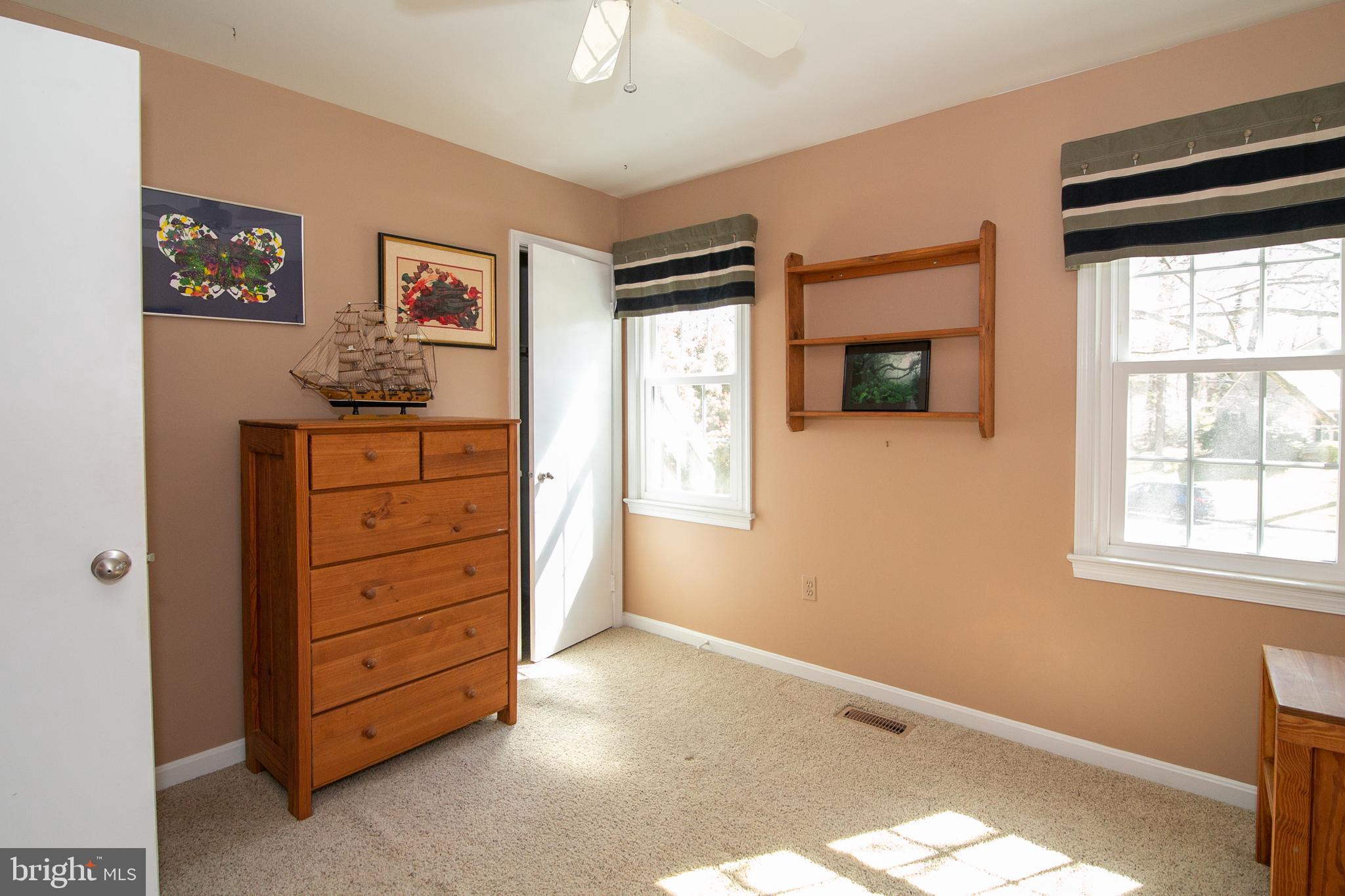 MONTCLAIR/COUNTRY CLUB - Residential