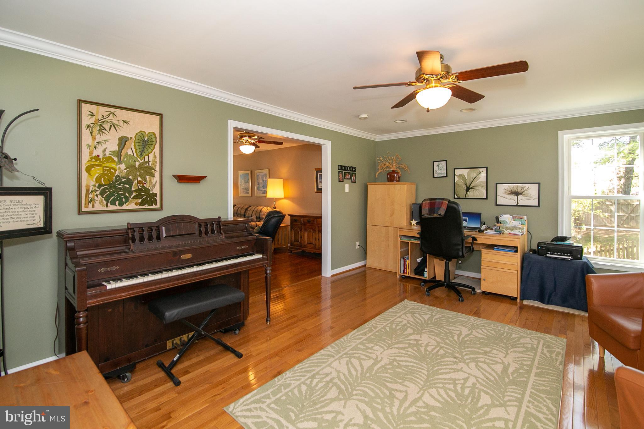 MONTCLAIR/COUNTRY CLUB - Residential