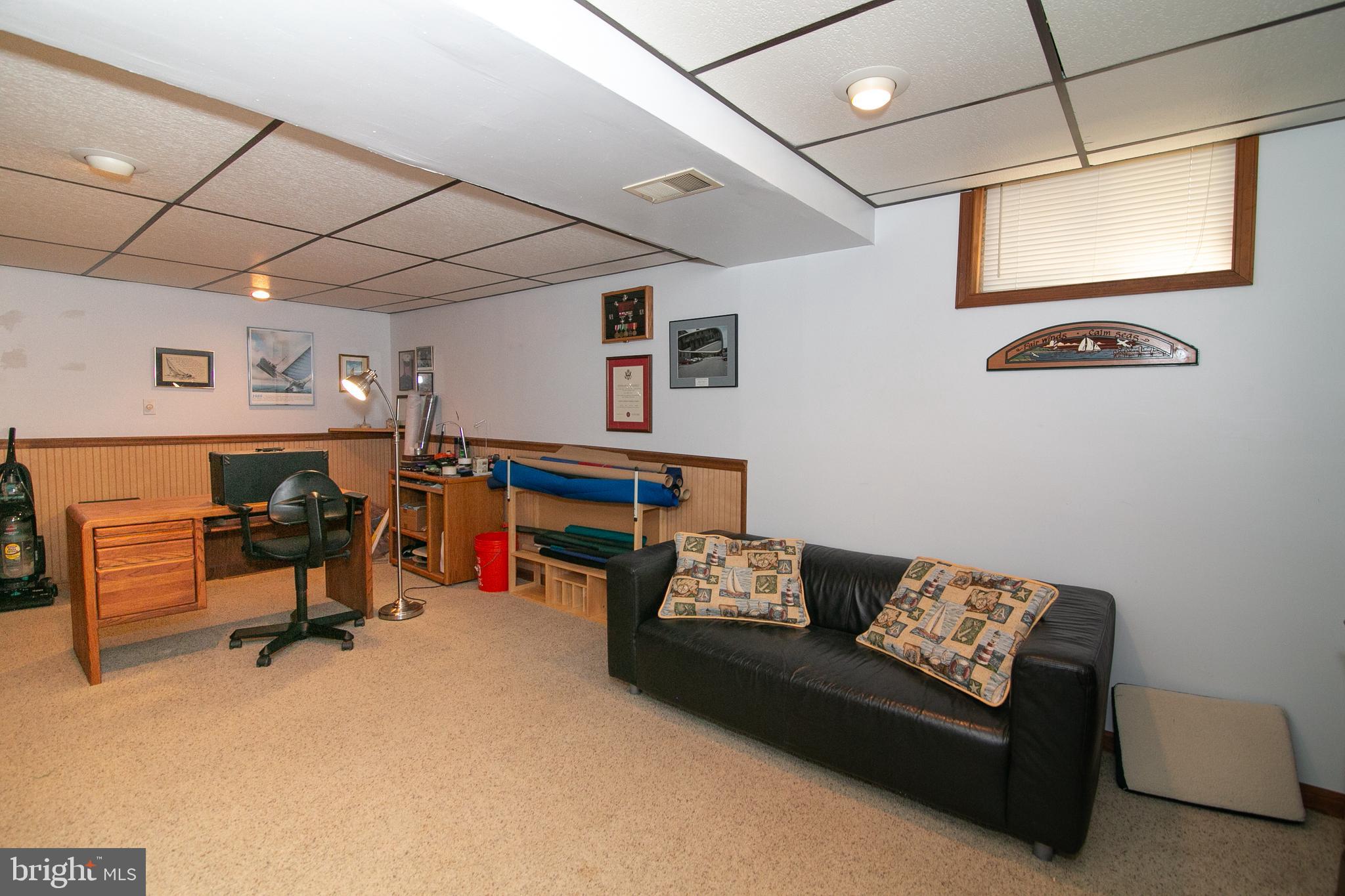 MONTCLAIR/COUNTRY CLUB - Residential